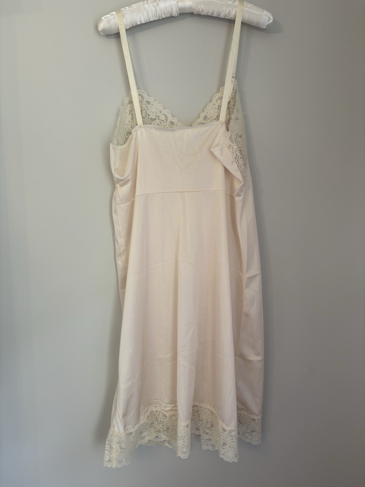 Vintage 1960s Komar dress slip lace Gown Lingerie Size 40 Average Cream MCM