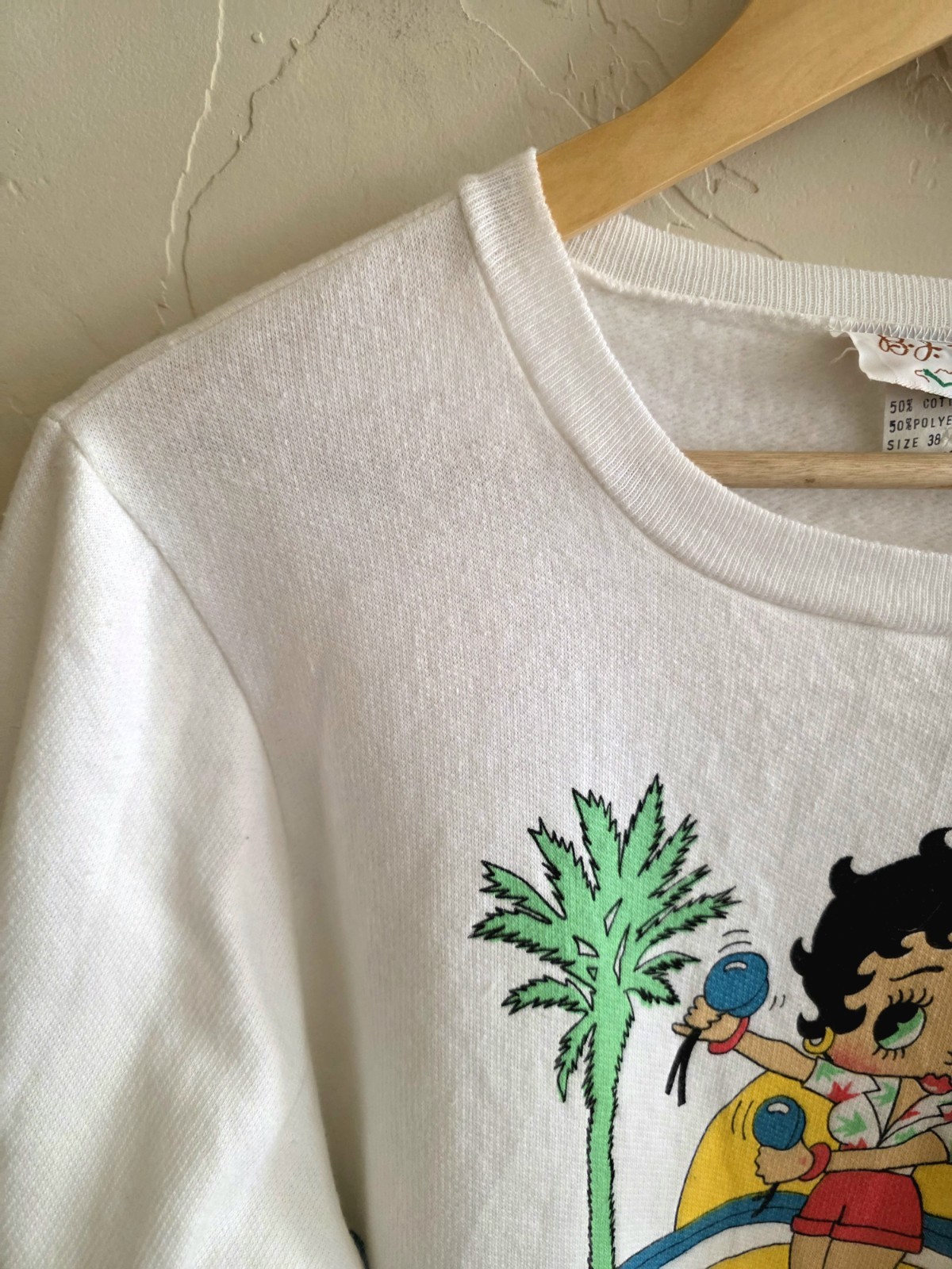 Vtg 1984 Betty Boop White Sweatshirt 80s Beach BJ Frog Medium Sz38 USA Medium