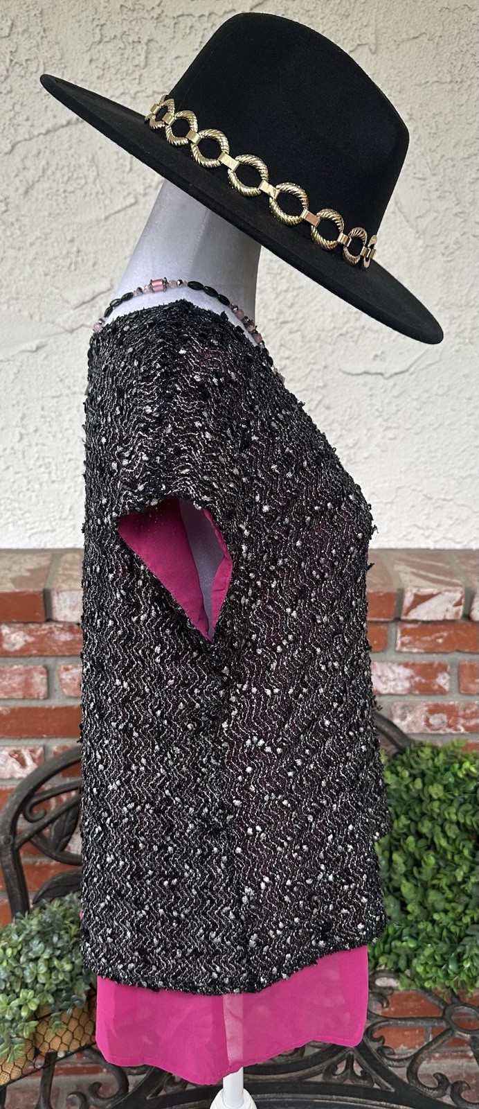 Vintage Fora Boucle Top; Black/Silver Threads W/Sequins; Hot Pnk Lining; Sz Lrg