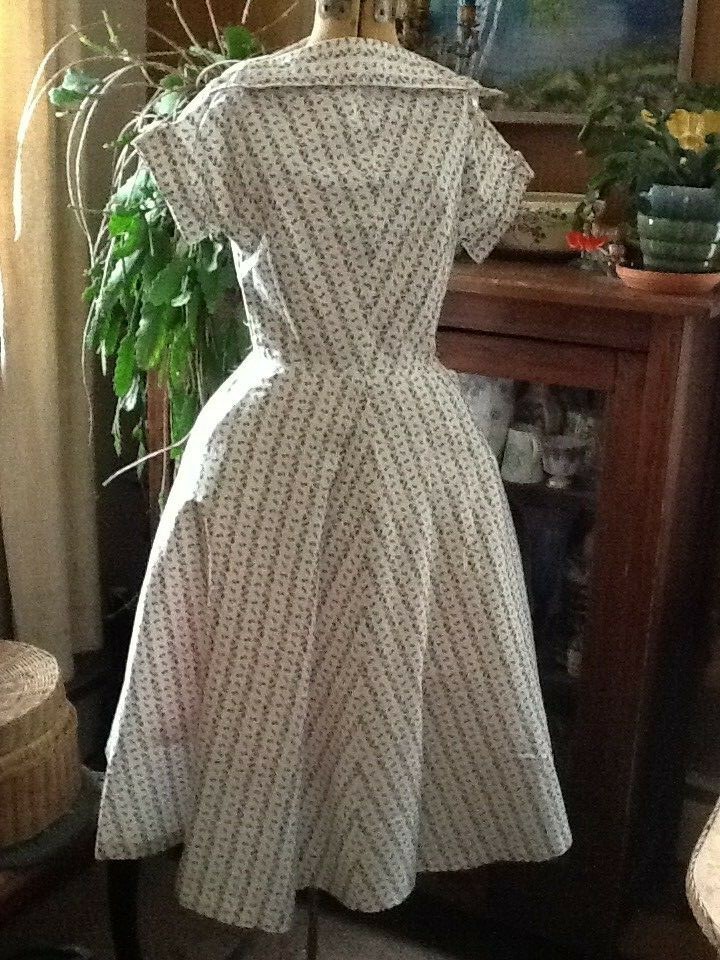 Vintage 1940’s BETTY BARCLAY Summer Floral Cotton FROCK DRESS 36-24-52