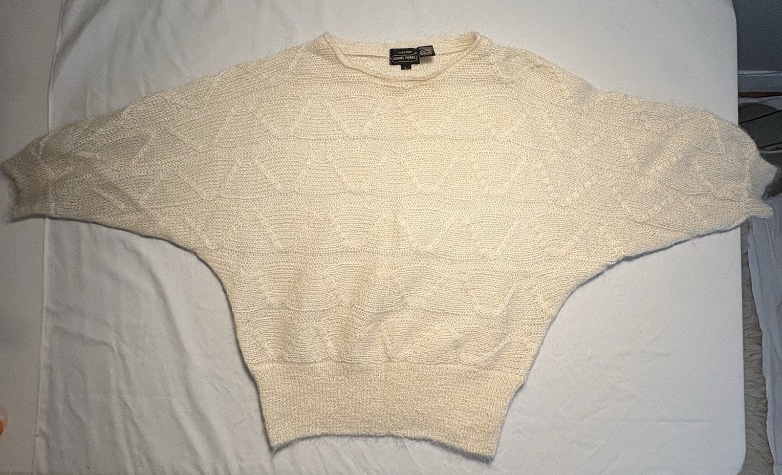 Vintage 80s Renee Tener Jean Pierre Cream Batwing Dolman Mohair Sweater