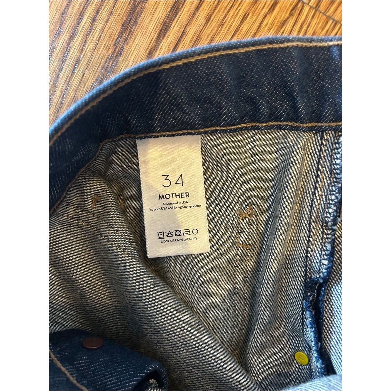 NWOT MOTHER SNACKS! The Smoothie Carpenter Sneak in Clean Your Plate Size 34