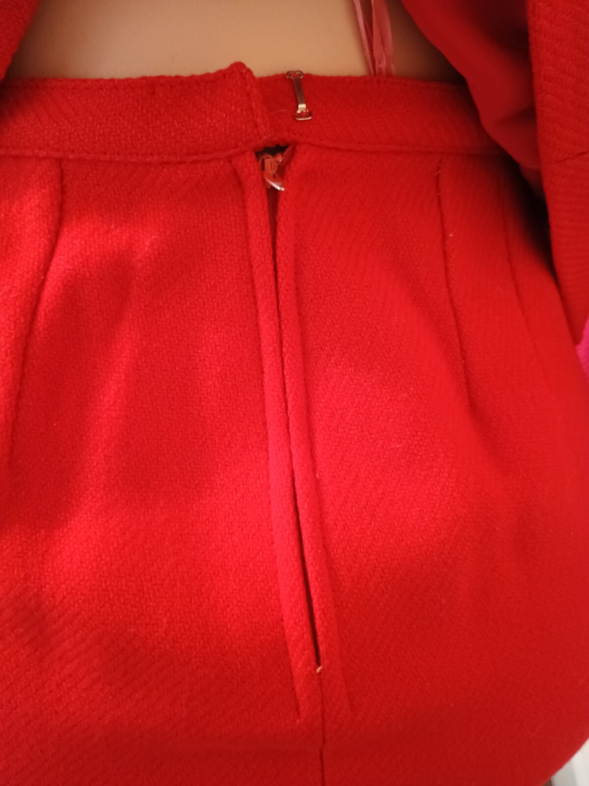 Vintage 1960’s Jacobson’s By Bardley Red Wool Skirt Suit Small