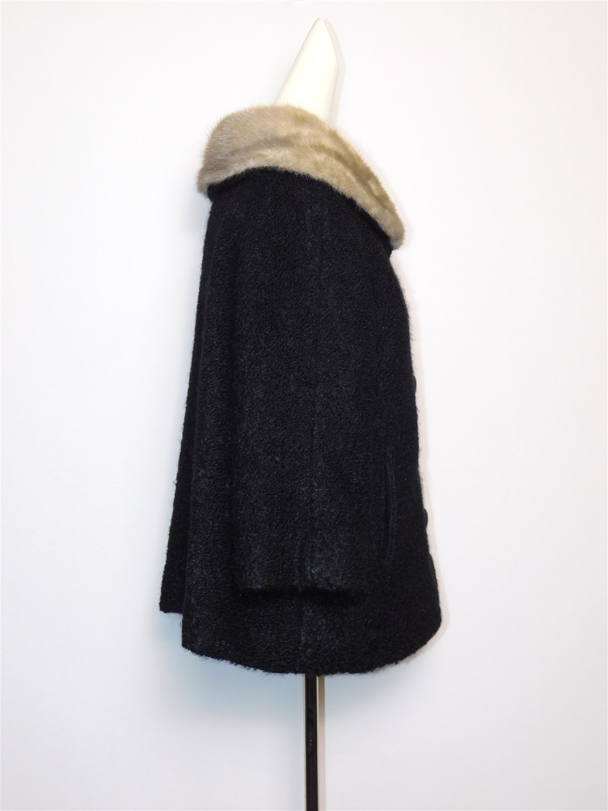 Vintage 1950s Women’s Gothic Black Mink Fur Collar Curly Lambswool Coat Jacket