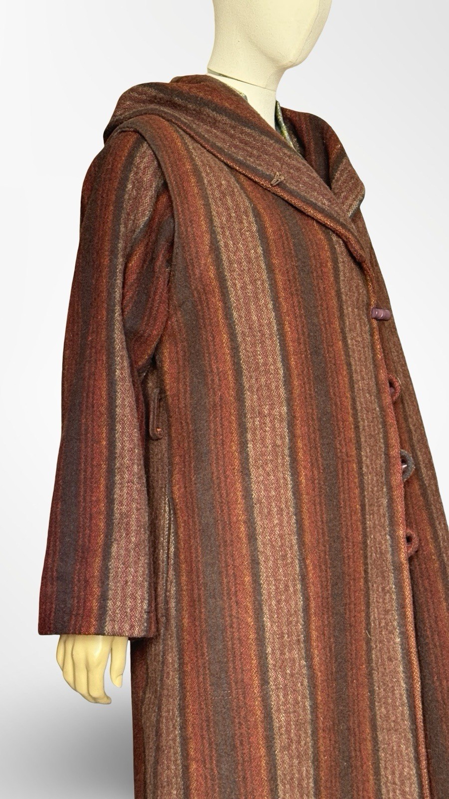 Scottish Wool Hooded Toggle Coat Peabody House Vintage 1970s Sony Pictures Large