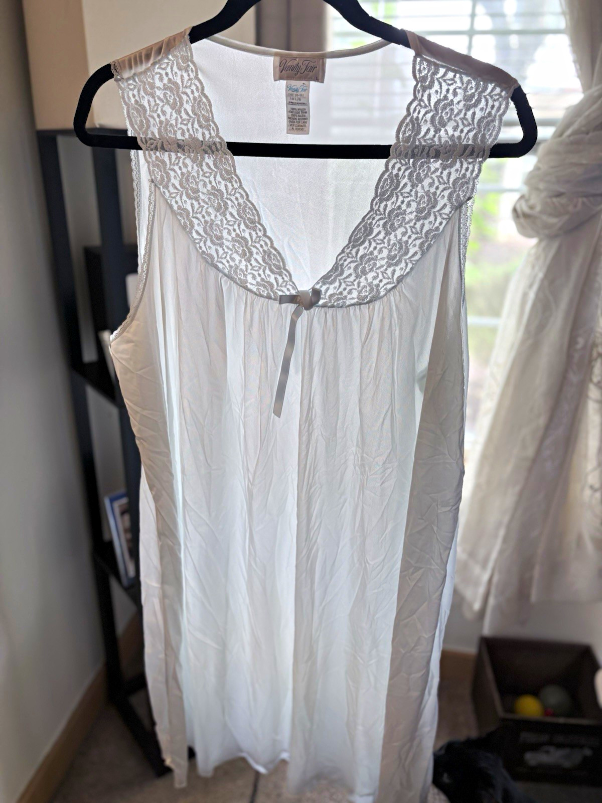 Vanity Fair White Lace Trim Full Slip, Regular Size L Womens Lingerie