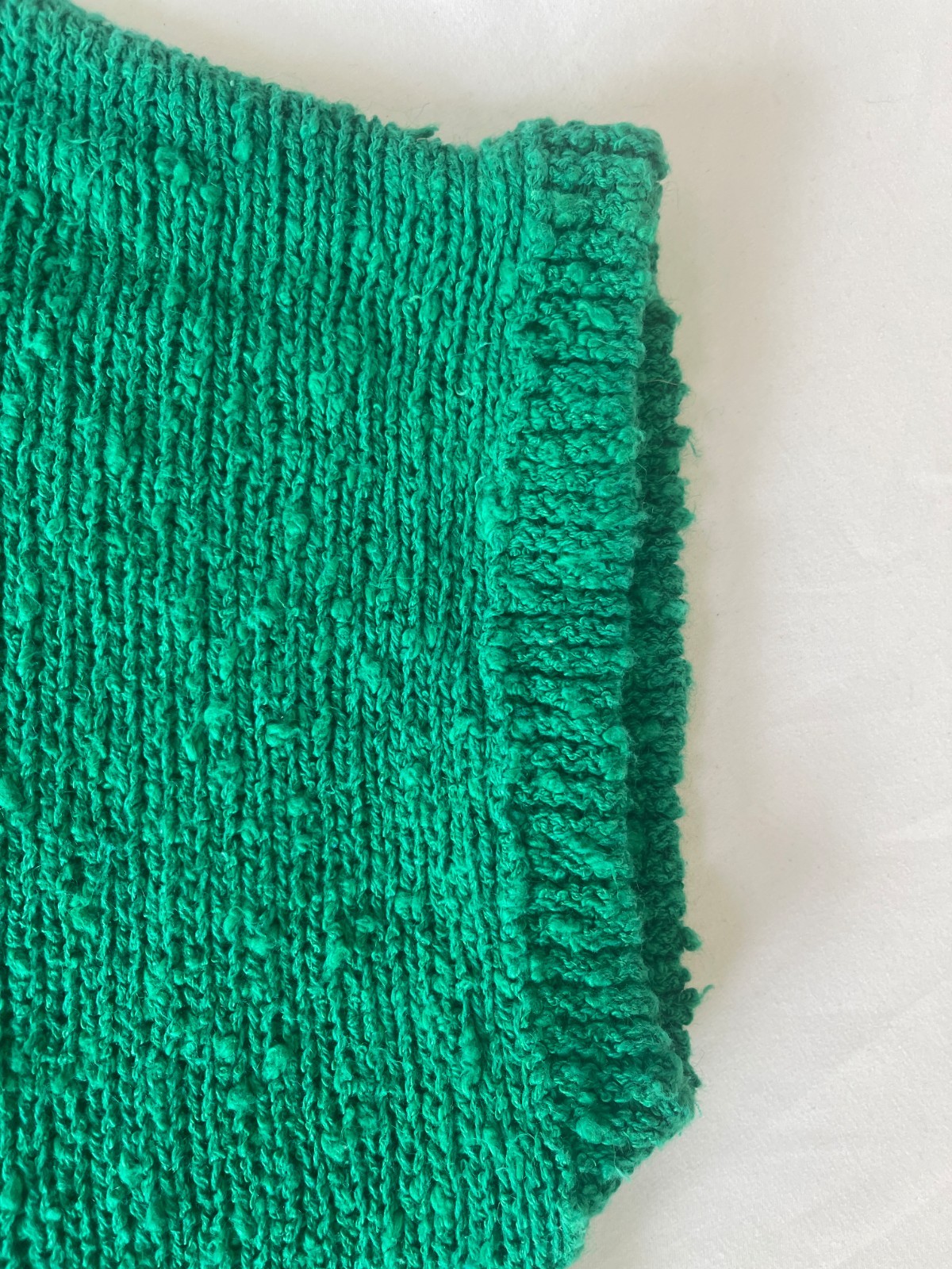 Vintage 80’s SHAPELY KNITS Green Ramie & Cotton Knit Sweater Top Women’s Size M