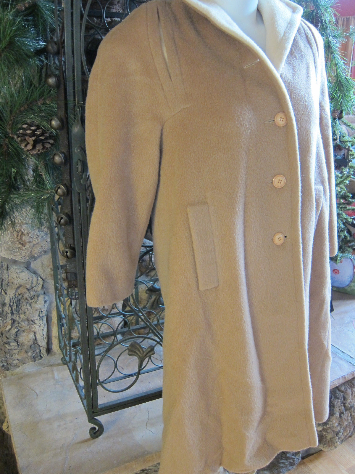 VTG LORENDALE BY BROMLEIGH PURE WOOL COAT CAMEL COLOR 722
