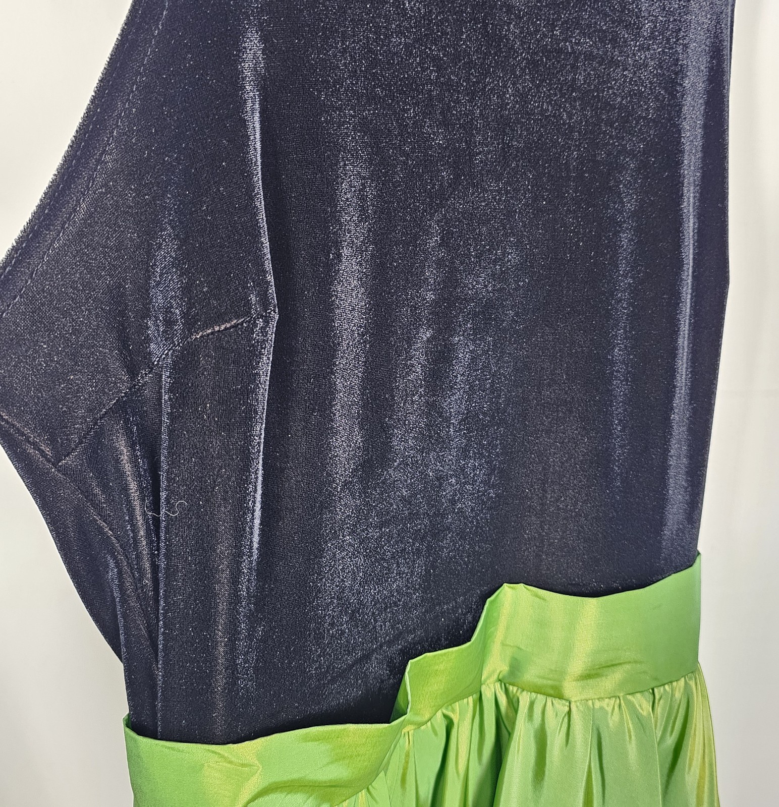 Vintage 80s Black Velvet Bodice & Iridescent Green Taffeta Skirt Gown ~ Vibrant!