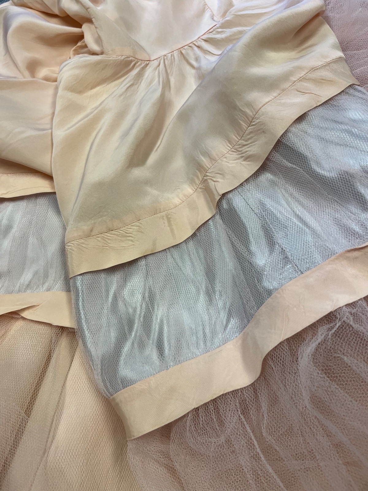 Vintage 1950s Emma Domb Peachy Pink Pearl Grey Cupcake Ball Gown Dress Bust 34