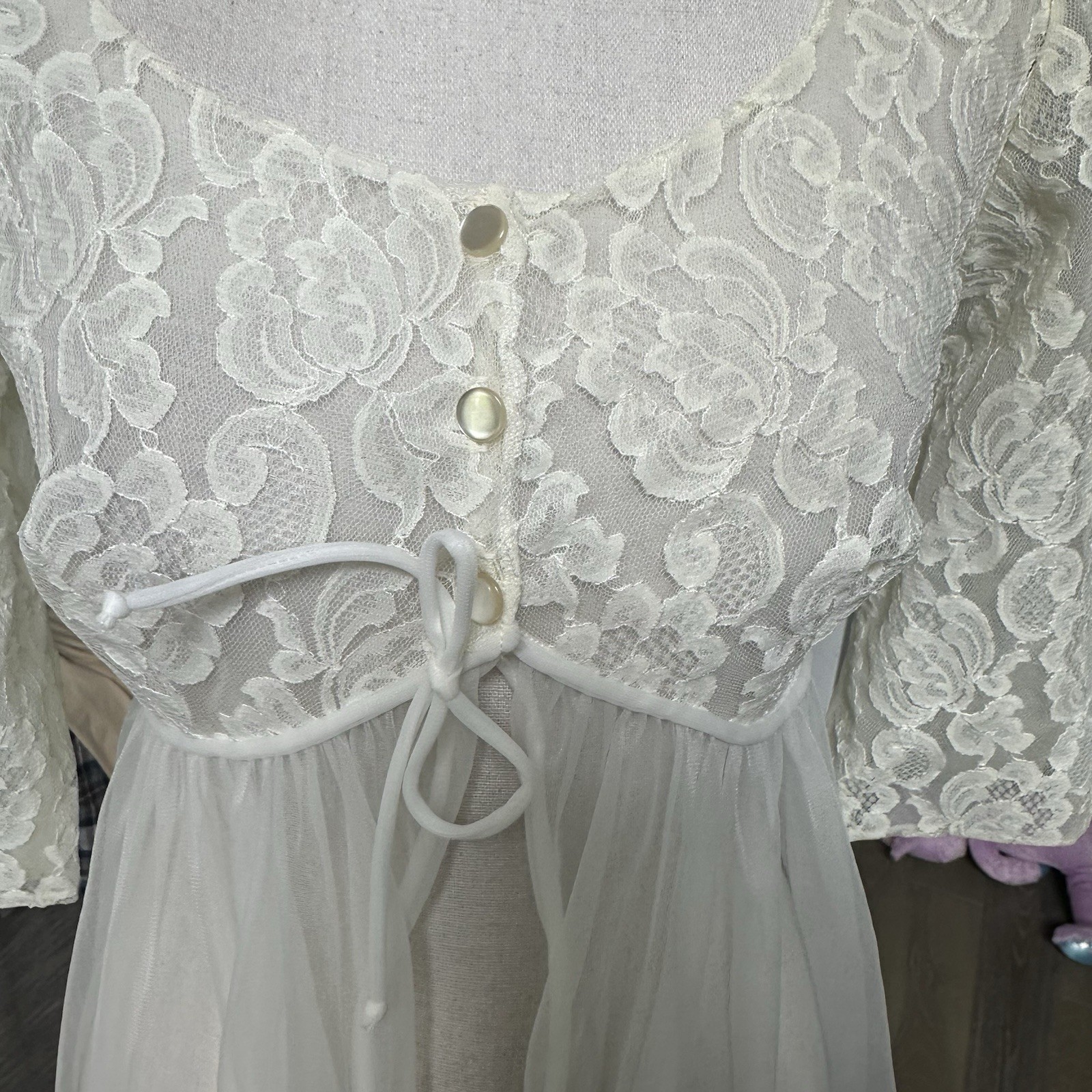 VTG 70s White Lace Sheer Robe Peignoir 3/4 Bell Sleeve Romantic Bridal Med