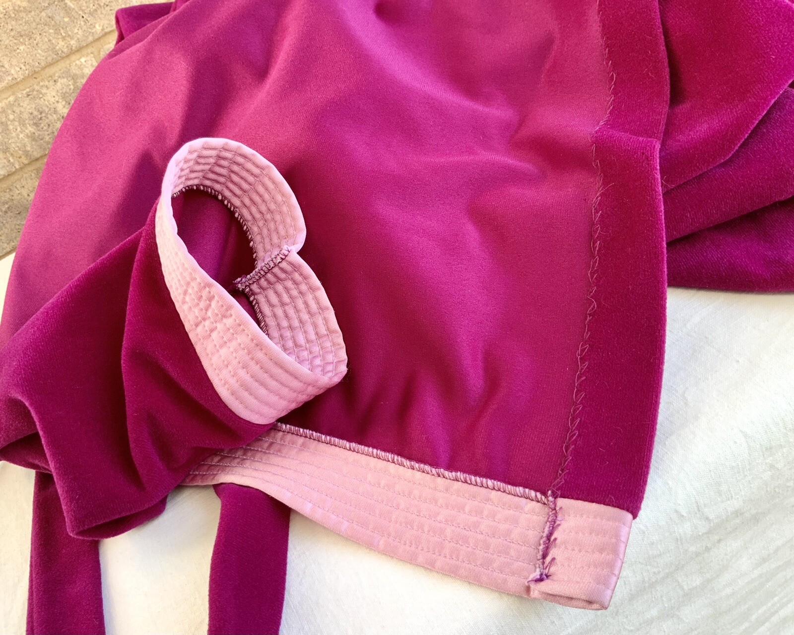 VANITY FAIR LONG FLEECE ROBE HOUSE COAT SZ 12 Fuscia Plum Side Pockets Tie Belt