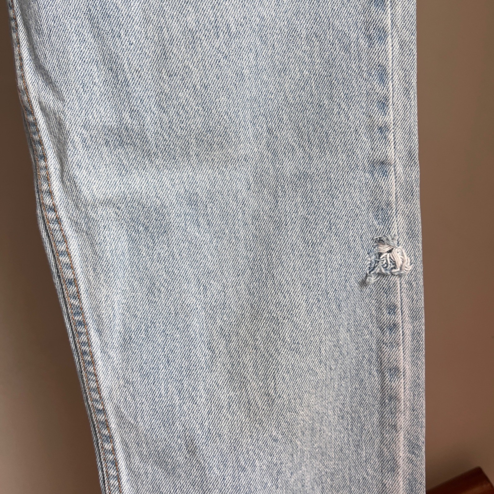Vintage Levis 560 Loose Fit Jeans Size 27 Light Wash 90s Baggy Relaxed Leg
