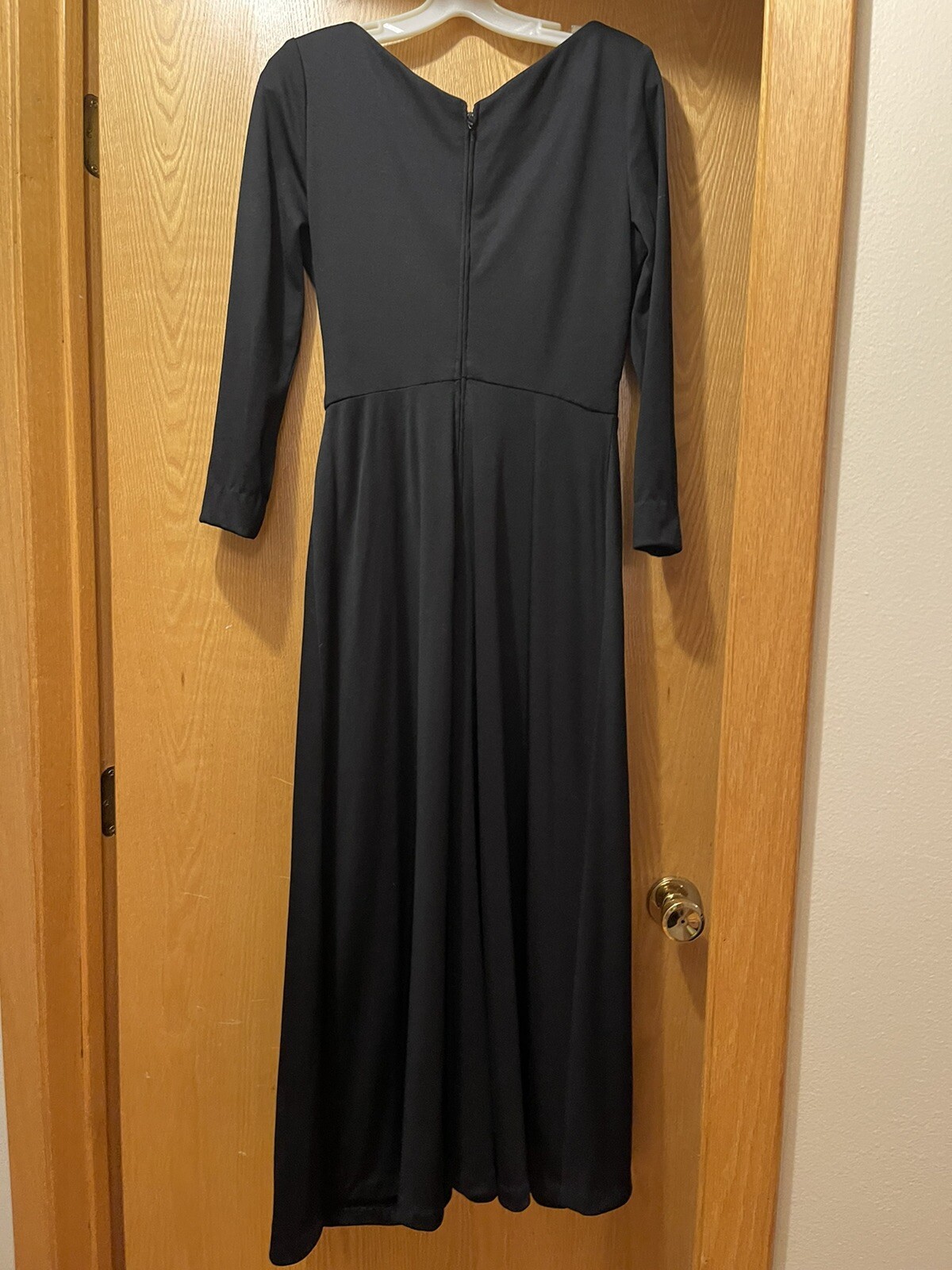 Vtg Ava Gabor by Estevez Black knit long Dress Size 8/9 V Neck Zipper Back