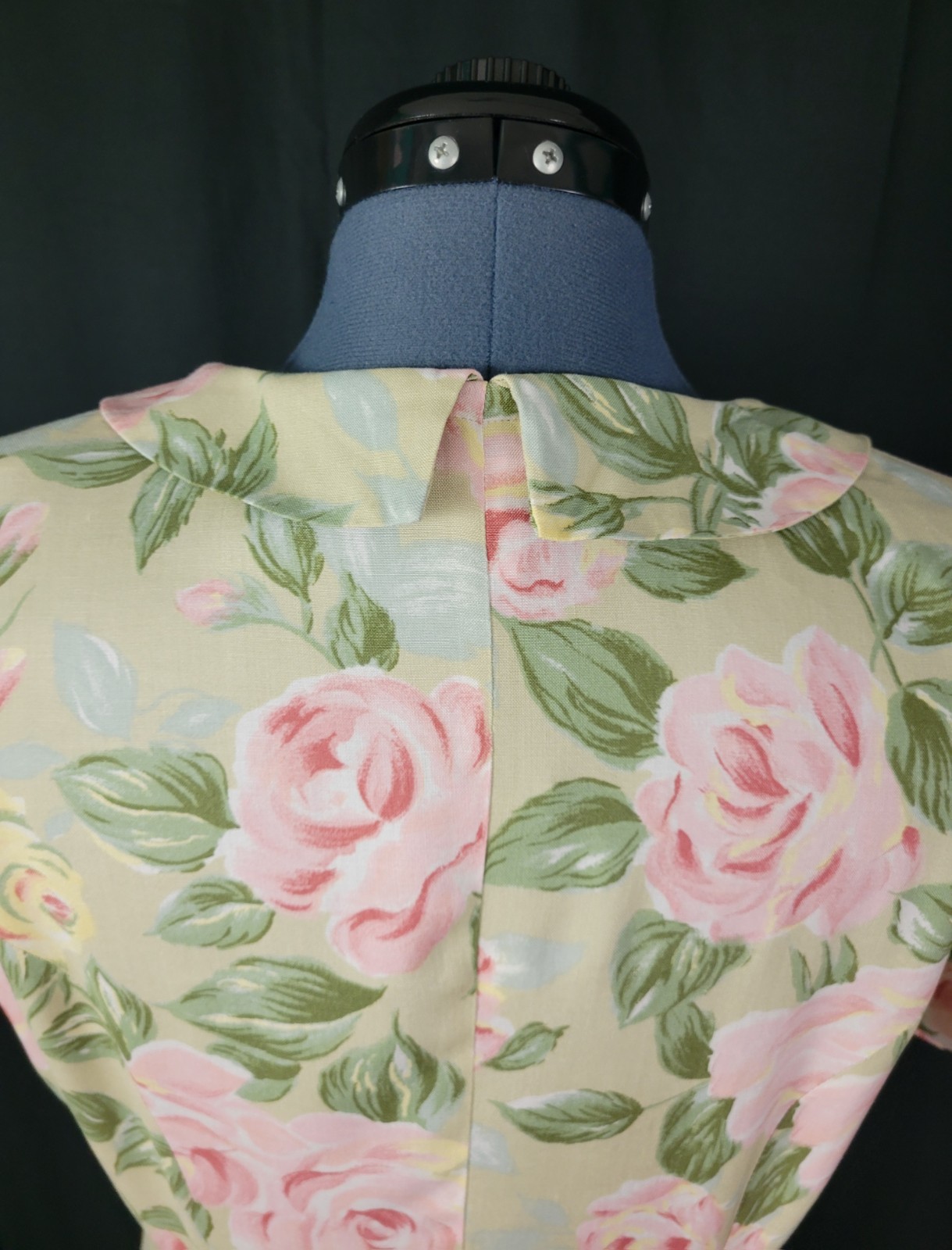 Vintage Ellen Ashley Tan Fit & Flare Button Down Dress w Pastel Florals Size 8