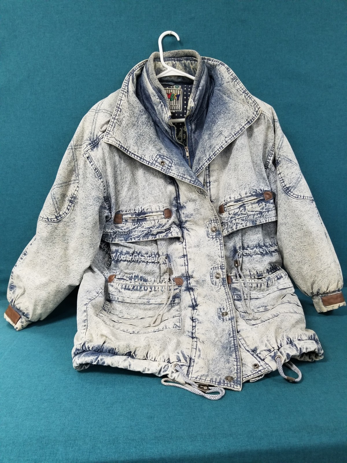 VTG East West Acid Wash Floral Patchwork Lined Long Denim Jean Jacket Size M