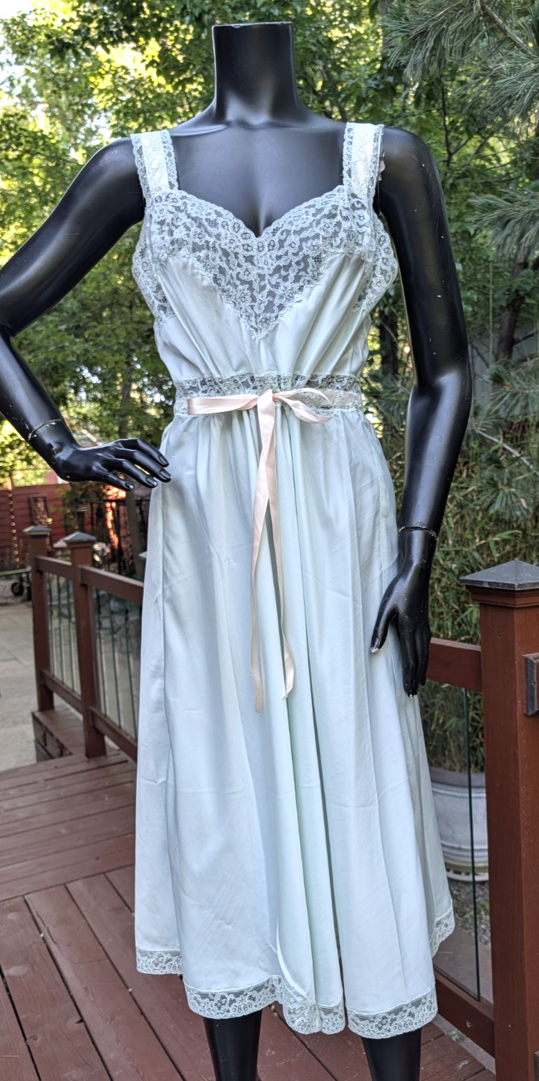 Vintage 50’s Barbizon robin’s egg blue lace pink satin ribbon Slip dress 36″bust