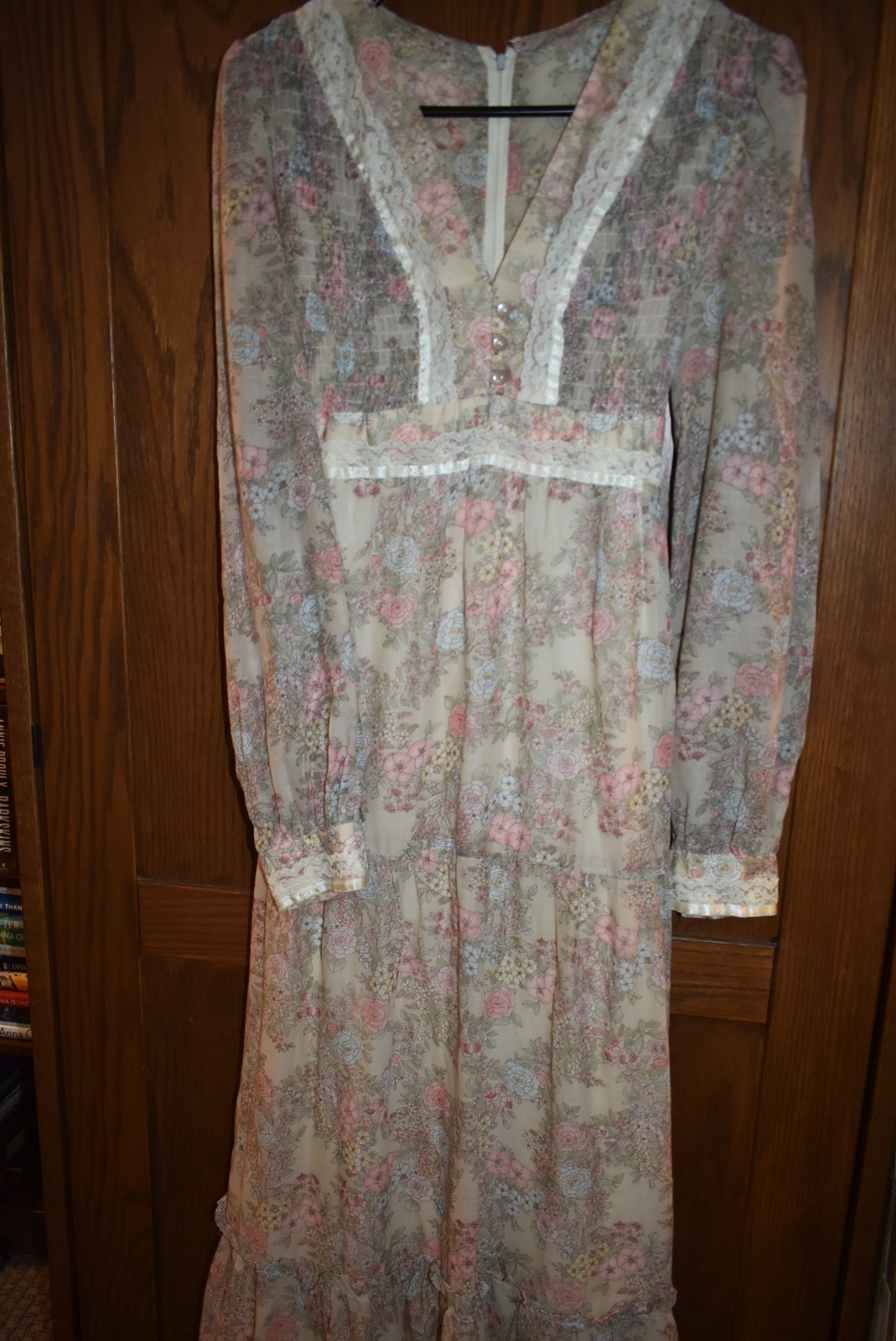 1970s True Vintage Boho Prairie CottageCore Floral wLace Long Dress – XS/S