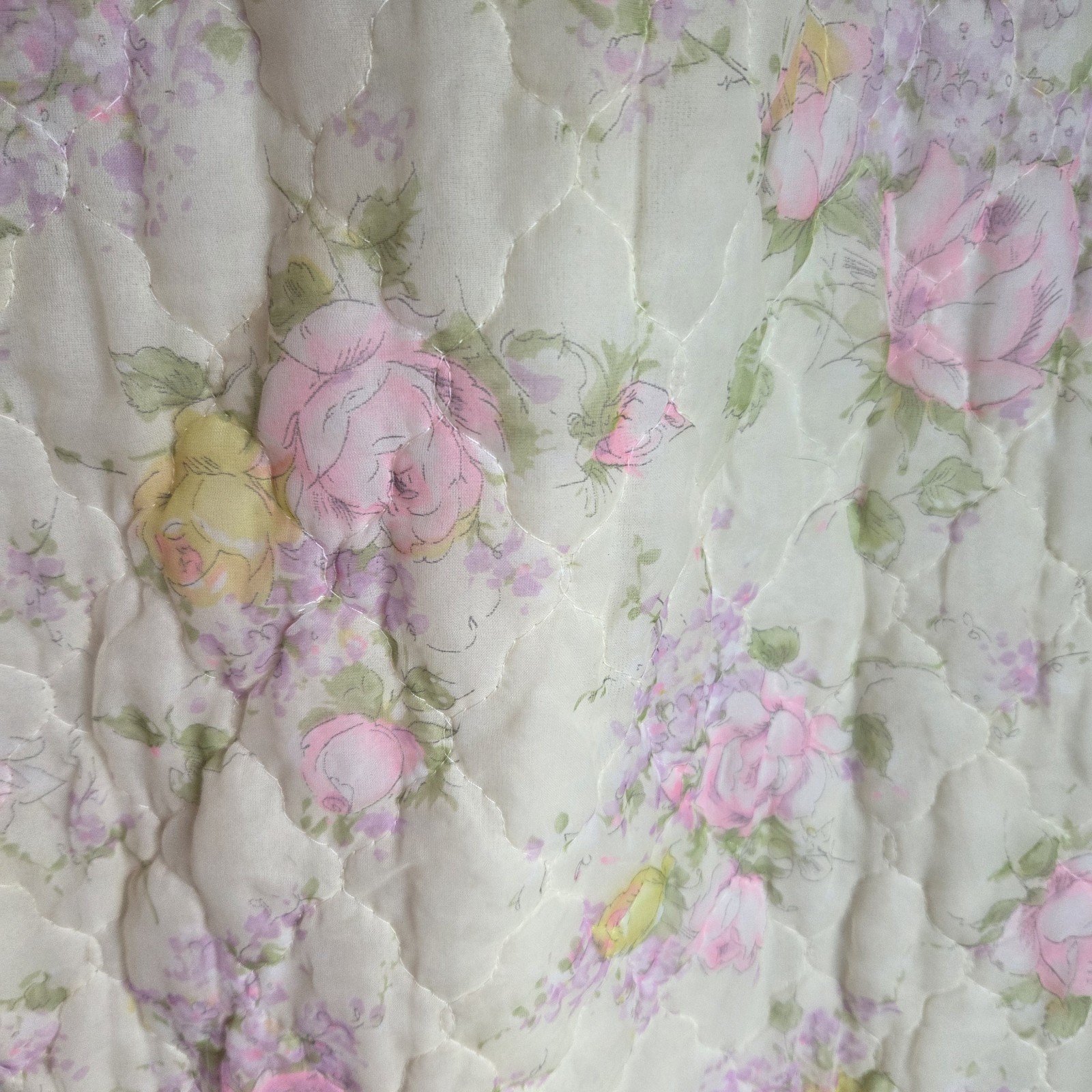 VTG Quilted Housedress Pale Flowers 70s Glamour 29 Inch Waist