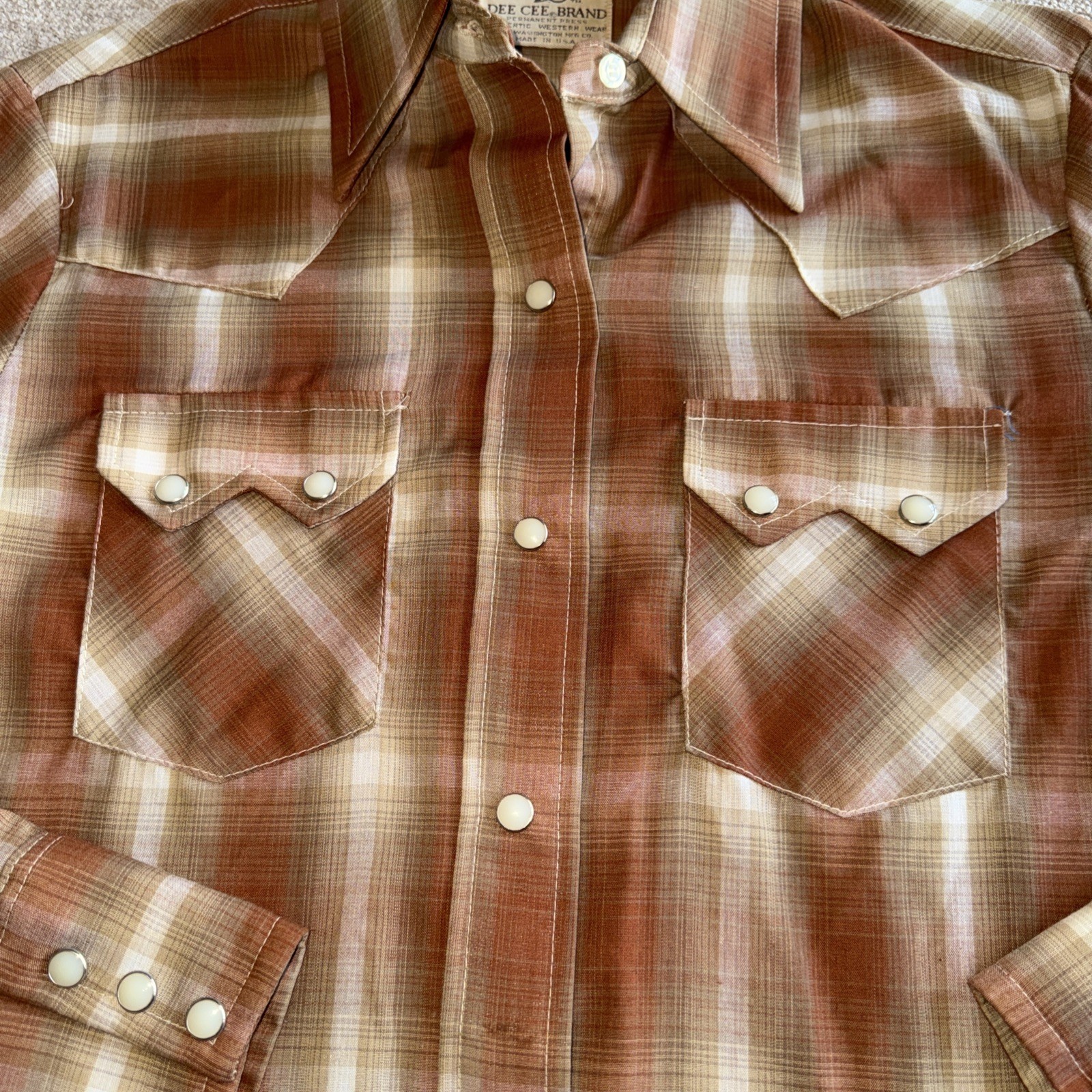 Vintage Women’s Dee Cee Brand Western Shirt Pearl Snap Size 36