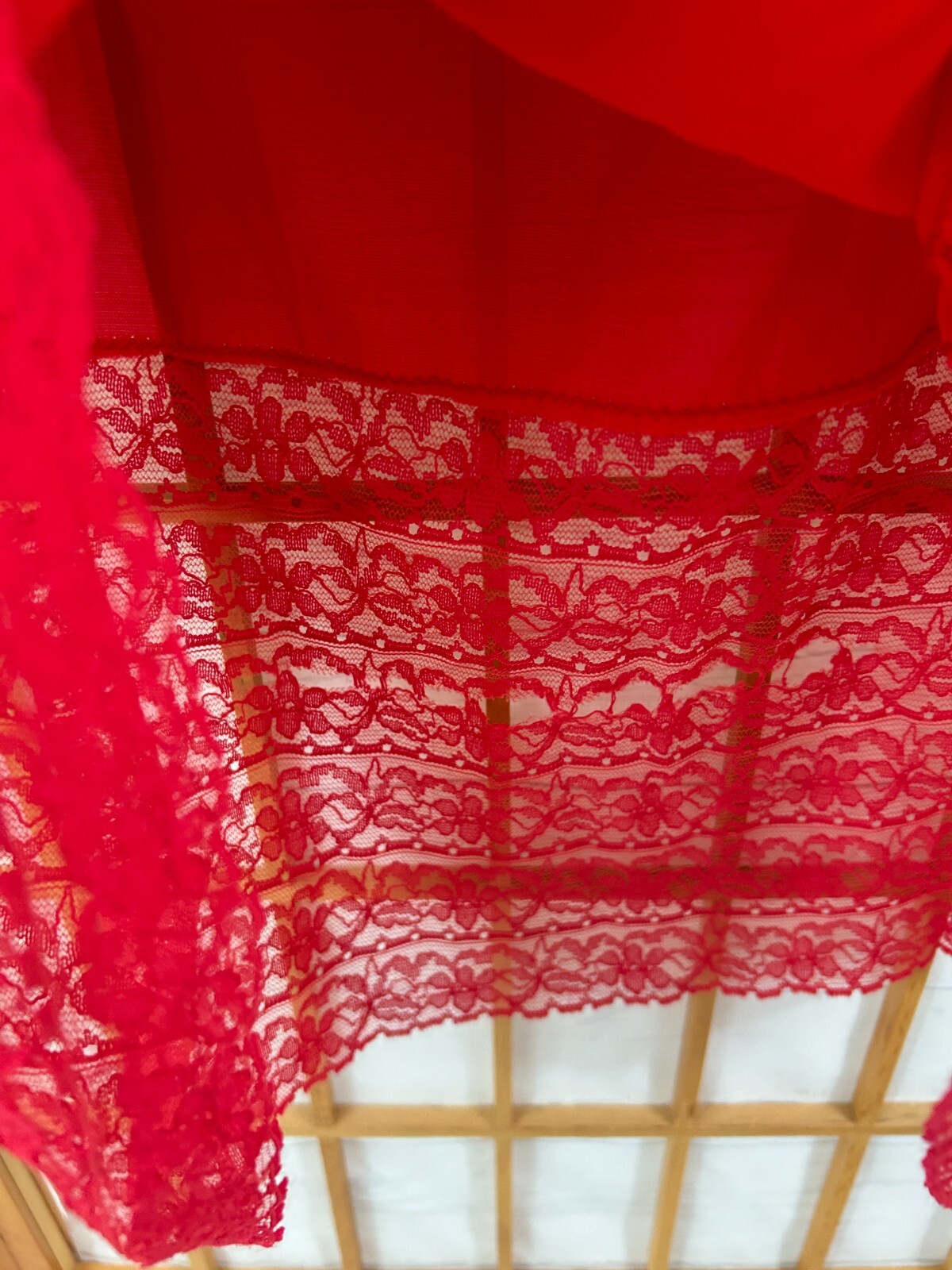 Vintage Stoneswear Slip Half Women Medium Red Nylon Lace Hem Elastic Waist Skirt