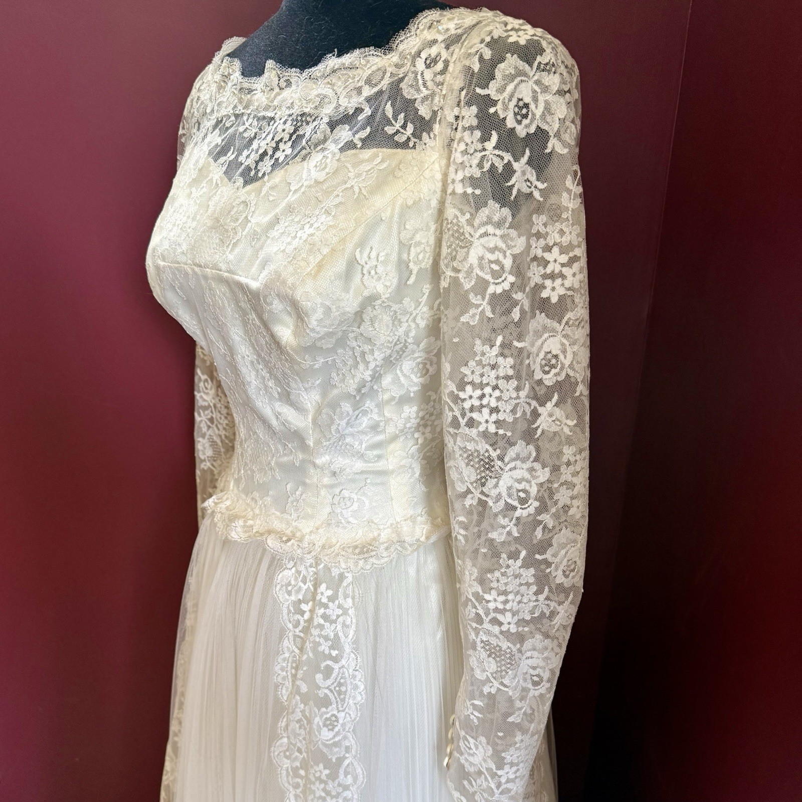 VTG 50s MCM Ivory Cupcake Accordion Tulle Lace Satin Wedding Dress & Headpiece