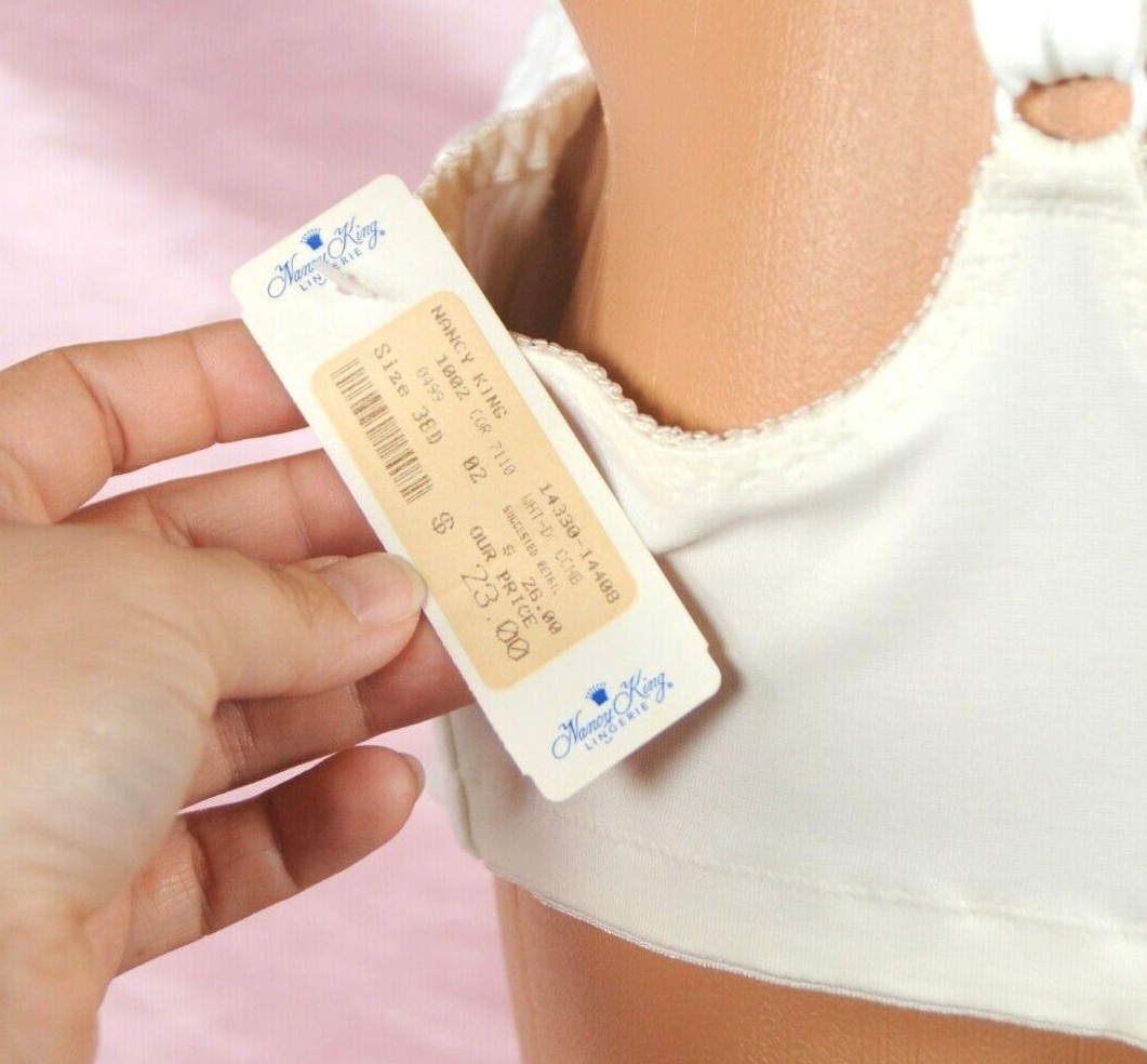 VTG Deadstock White soft Cotton Lacy Underwire Soft Cup Full Venus bra 38D NWT