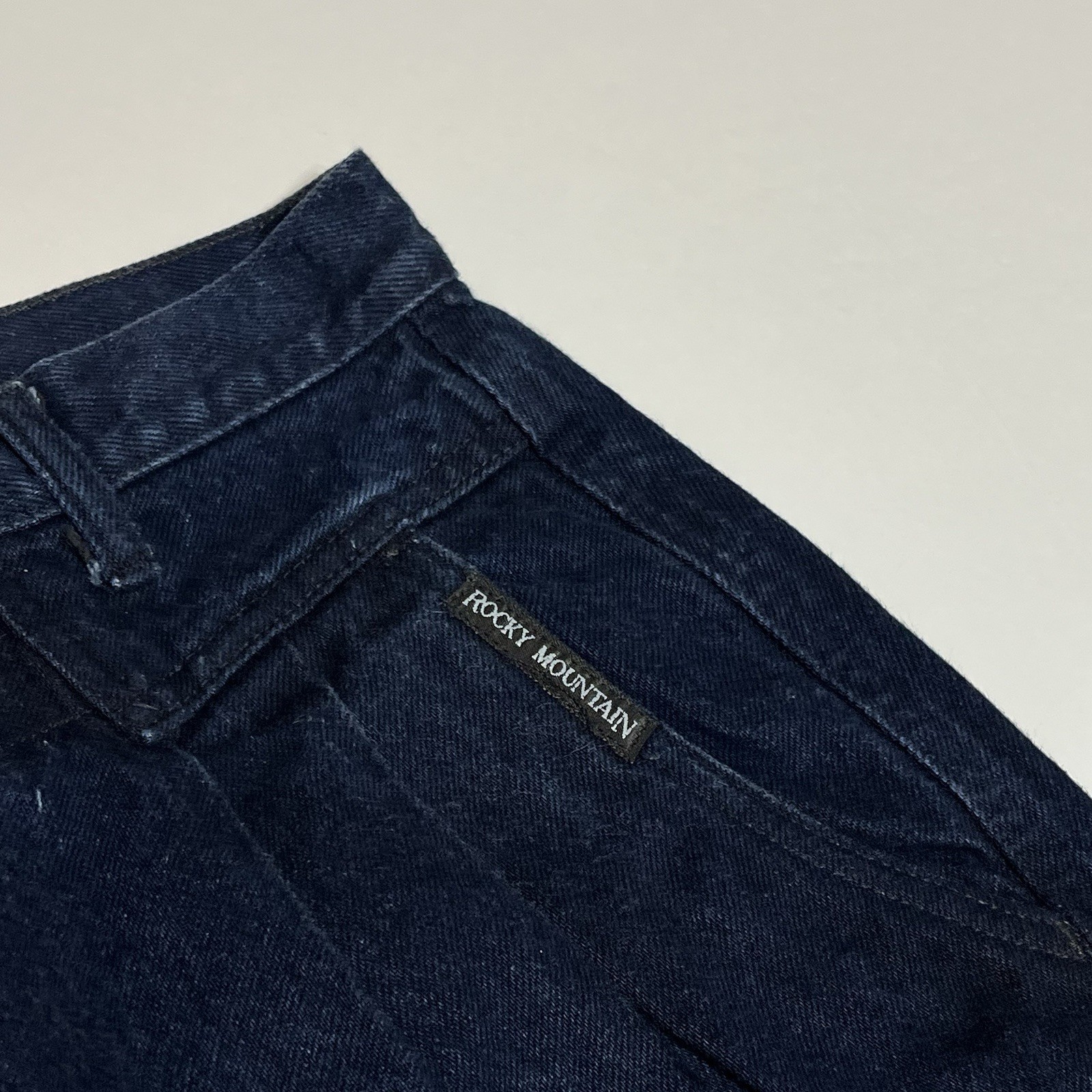 Vintage Rocky Mountain Jeans Women’s Tag 11/30×36 (26×36) Cross Over Flaps Blue