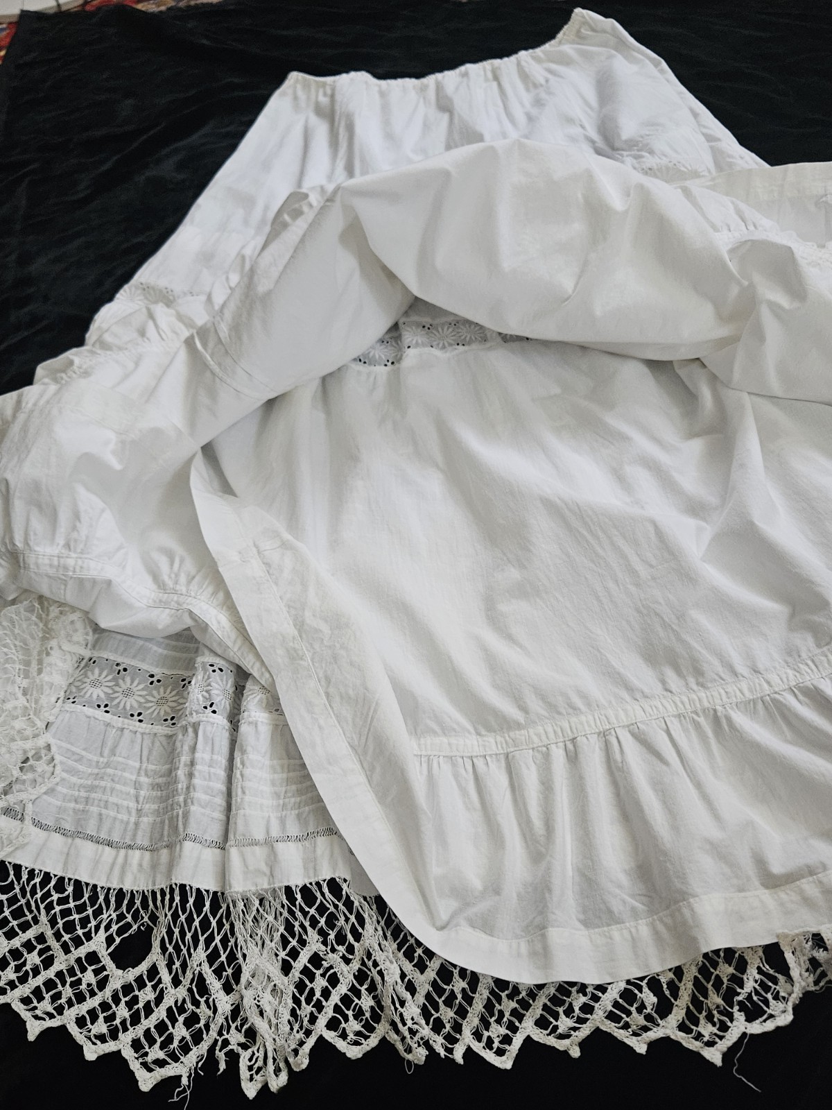 Antique Edwardian Victorian 1900s White Cotton Eyelet Lace Petticoat Altered
