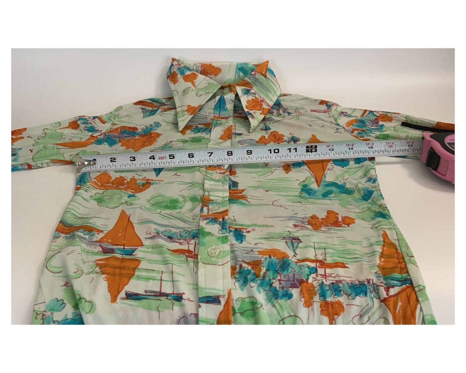 Vtg 1960-70s Nylon Long Sleeve Button Up Blouse W/Sailboats & Scenery – Small