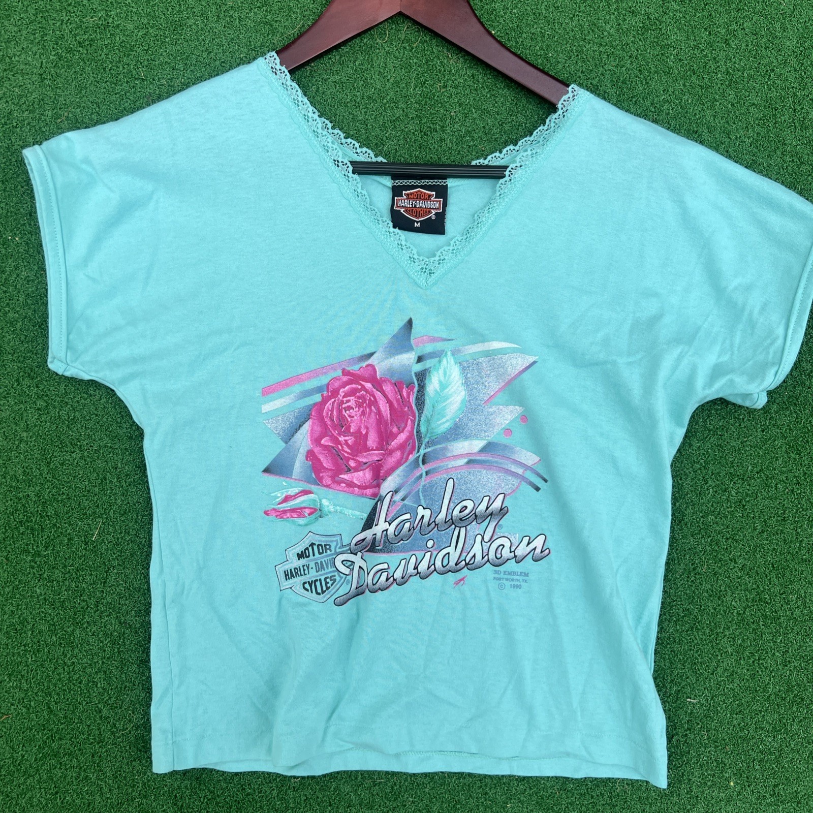 Vintage Harley Davidson Daytona 1991 3D Emblem 1990 Size Med Teal Rose Cropped T