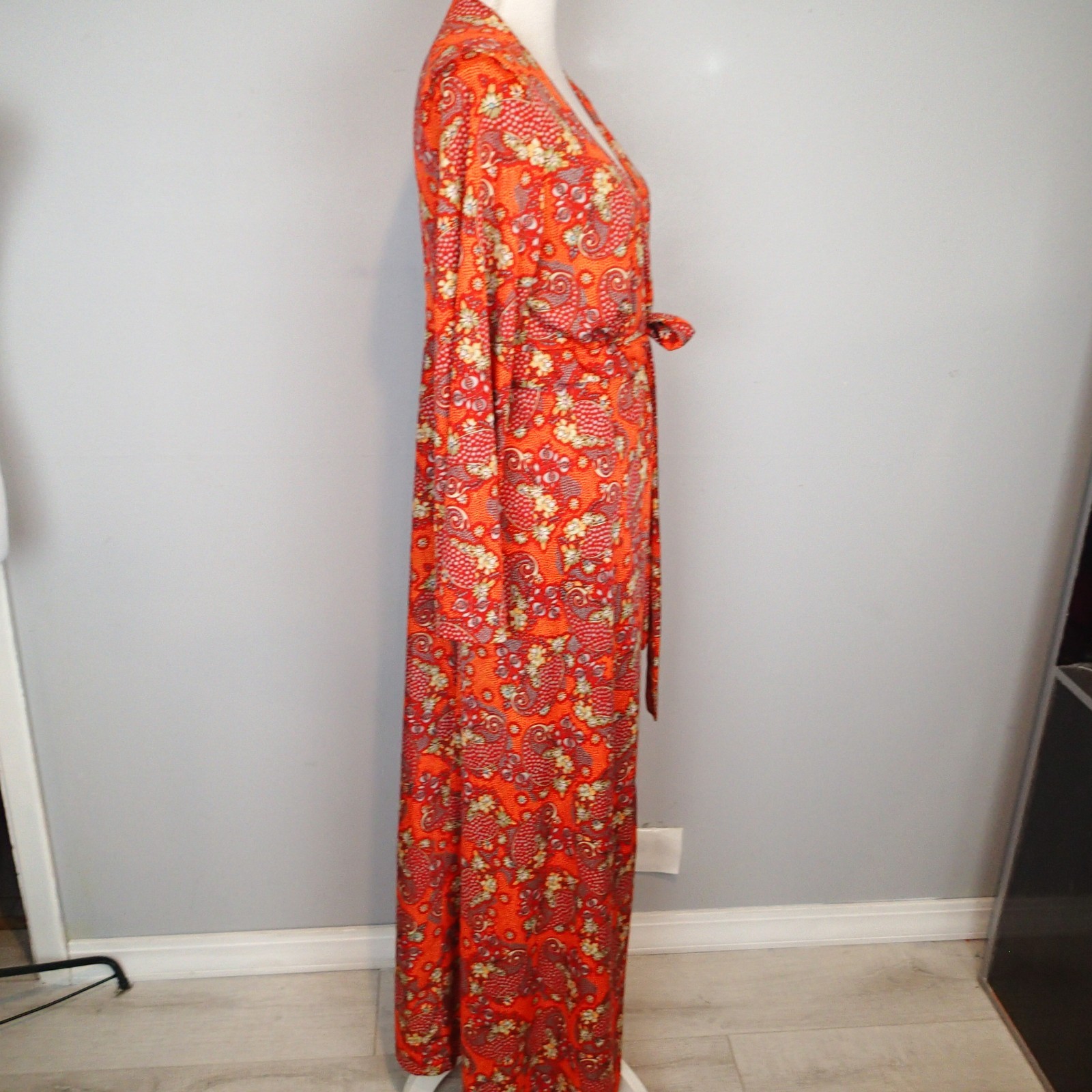 VTG 70s Sears Floral Maxi Wrap Dress Cottagecore Boho nylon 38/40 paisley orang