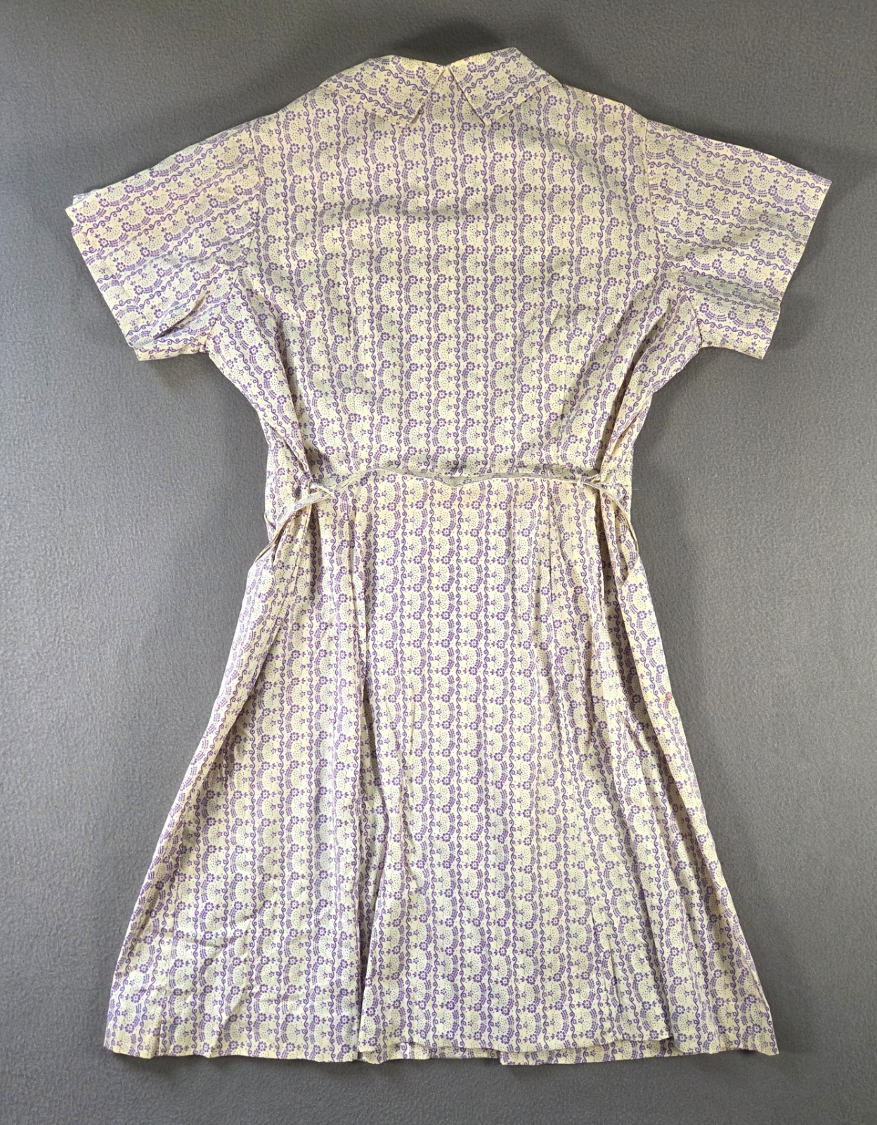Vintage Carolina Maid Dress Womens Large White Floral House Belted House 60s