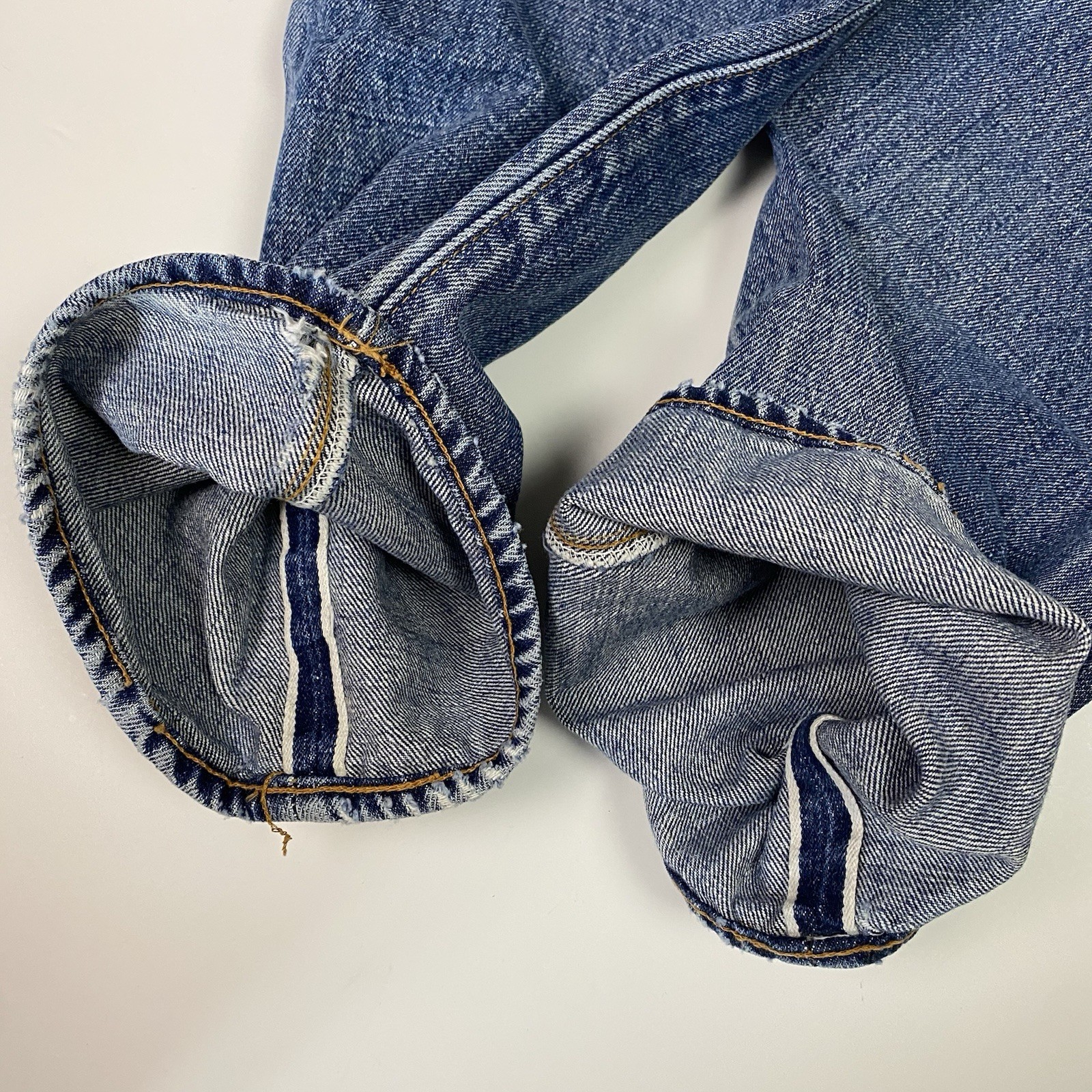 1970s Vintage Levi’s Jeans Button Fly Selvedge Black Bar Tack Fits 32×31 Rare