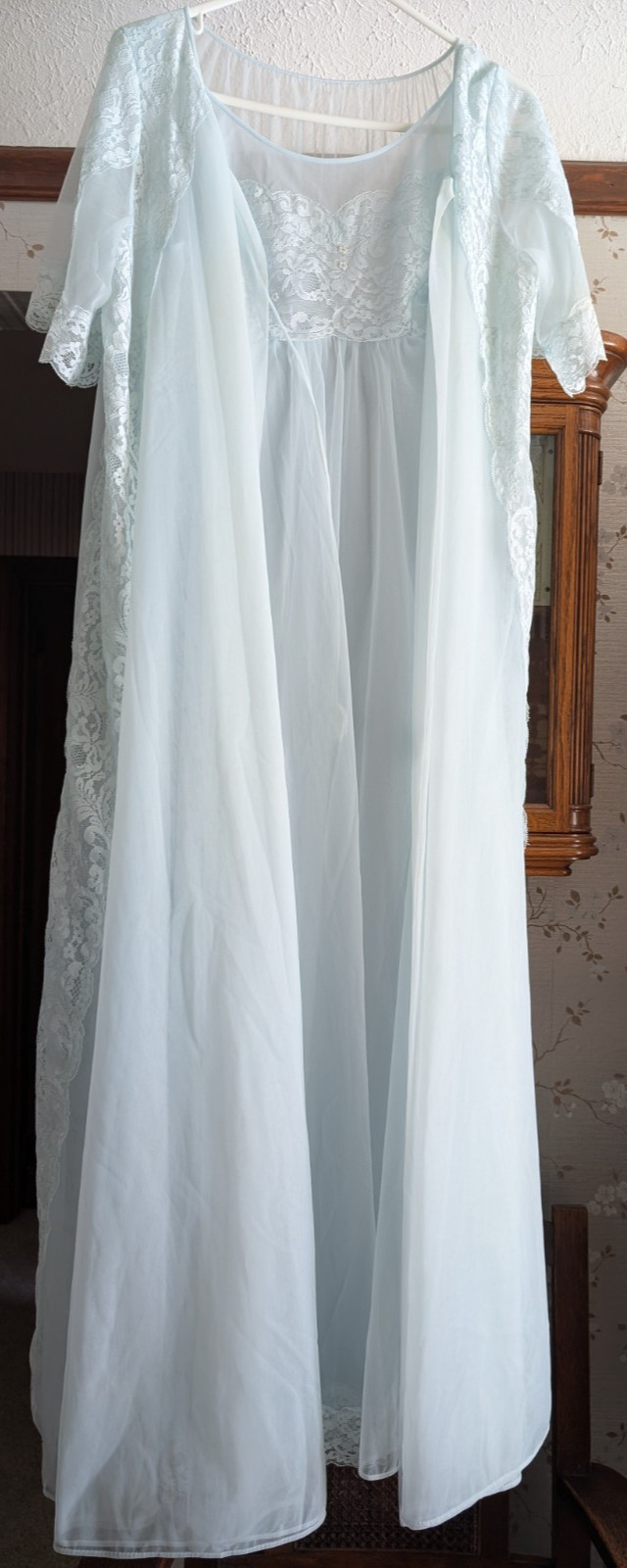 Vintage Shadowline Peignoir Nightgown Robe Set Women’s Lt Blue Chiffon Long