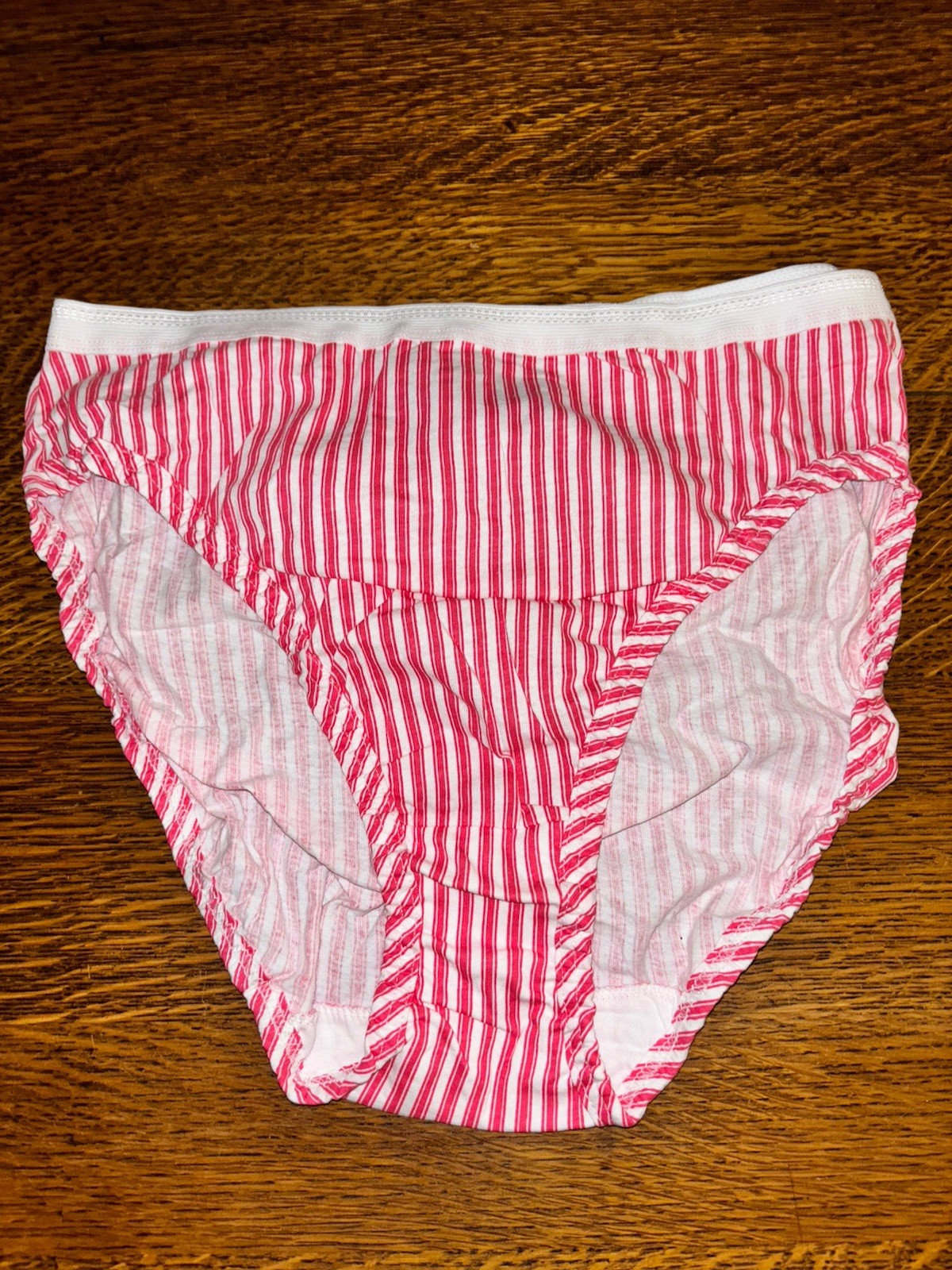 Hanes Her Way Hi- Cut Leg Stripe Cotton Panty Size L