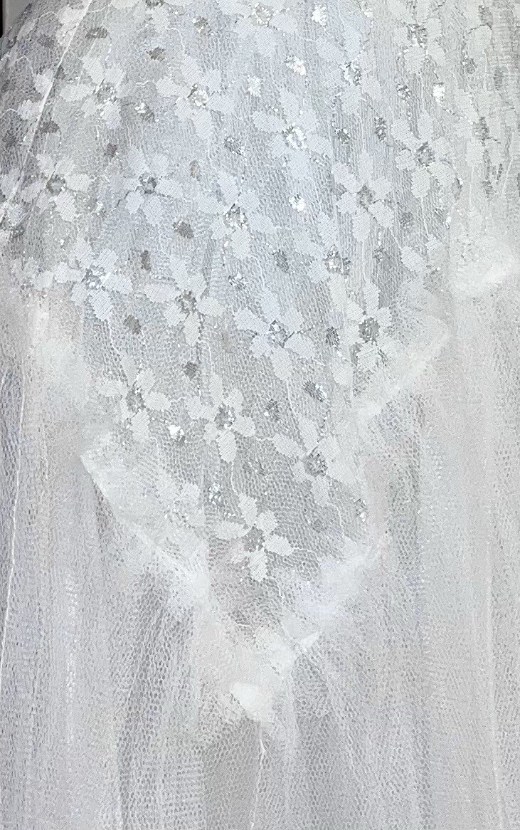1950s Vintage White & Metallic Silver Tulle Layered Prom Wedding Dress Gown