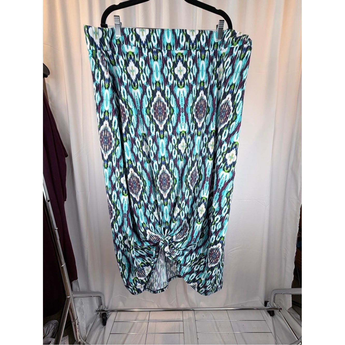 Faded Glory Batik Maxi Skirt in blues, white, purple 22W/24W Flowy Summer Wear
