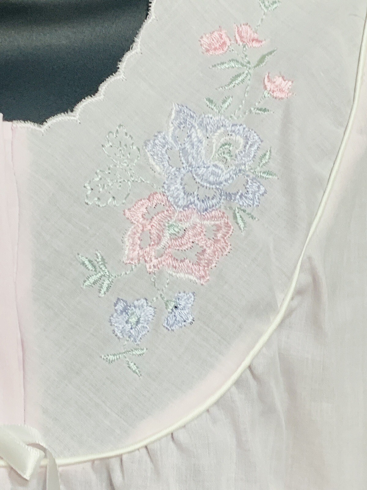 VGT Carole Night Gown Medium Pink Floral CottageCore Grannycore Lightweight USA
