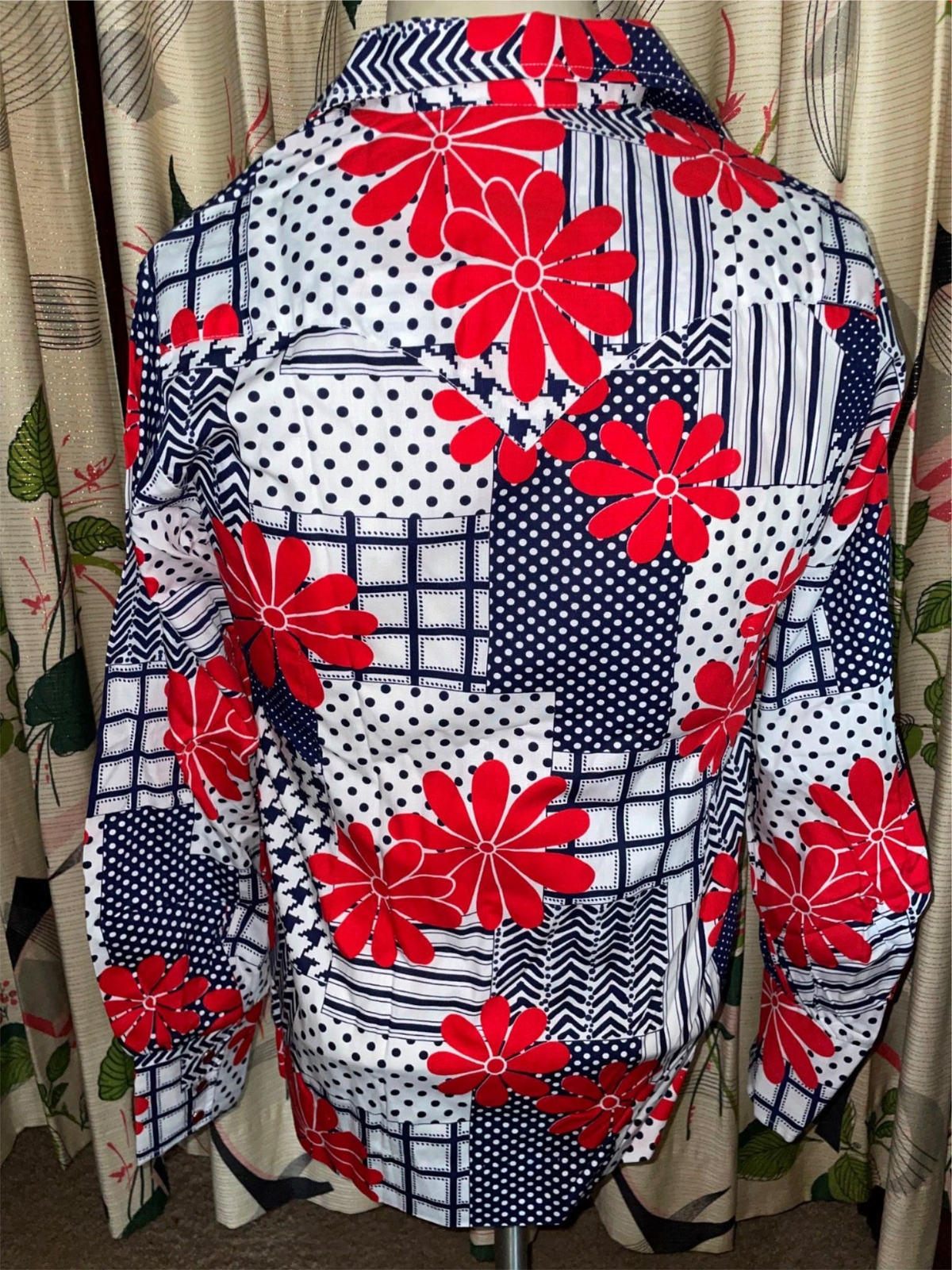 VTG 60S 70S WOMENS MEDIUM TEM TEX RAYON FLOWER BUTTON WESTERN COWBOY SHIRT