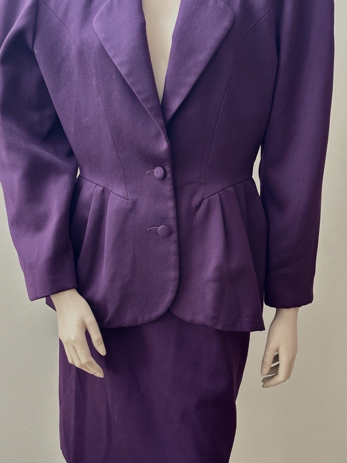 Vtg 1980’s PANCALDI & B Women’s Plum Purple Suit Italy 100% Wool Sz M/L