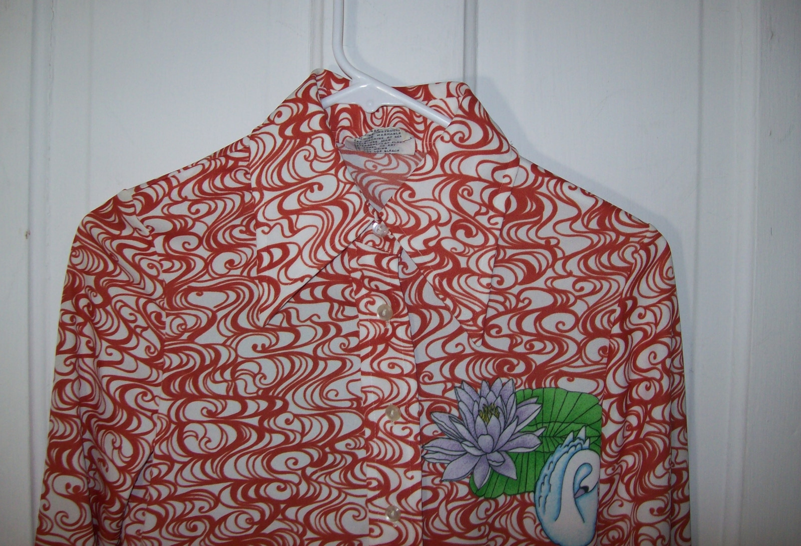 Vintage Womens 1970s Pointed Collar Long Sleeve, FROGS, SWAN, LILLY PADS