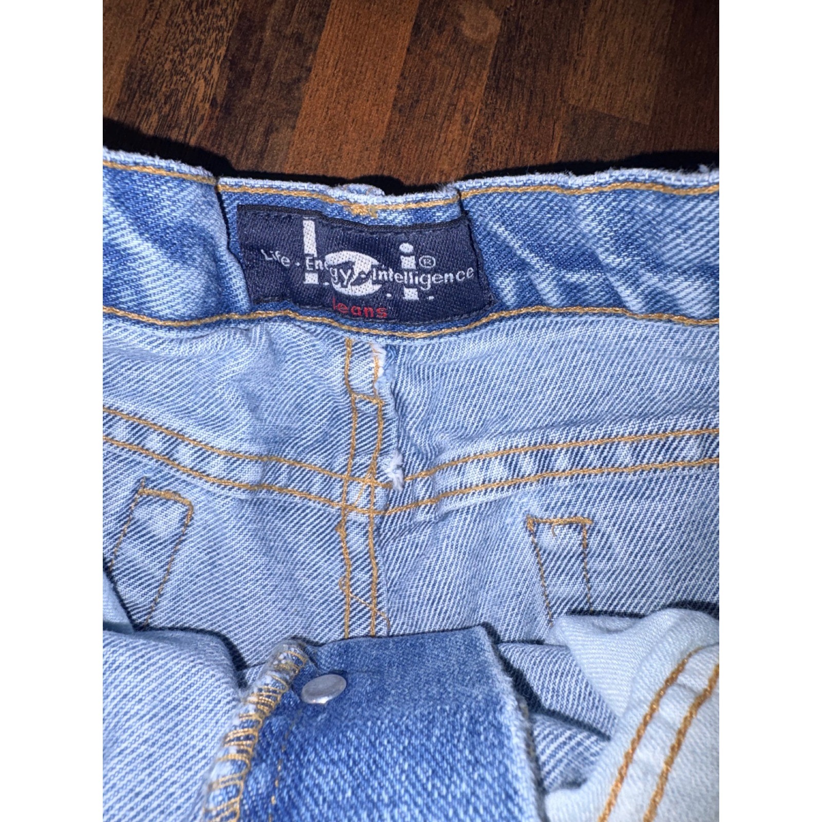 Vintage LEI Life Energy Intelligence Denim Shorts Light Wash Button Fly Size 7
