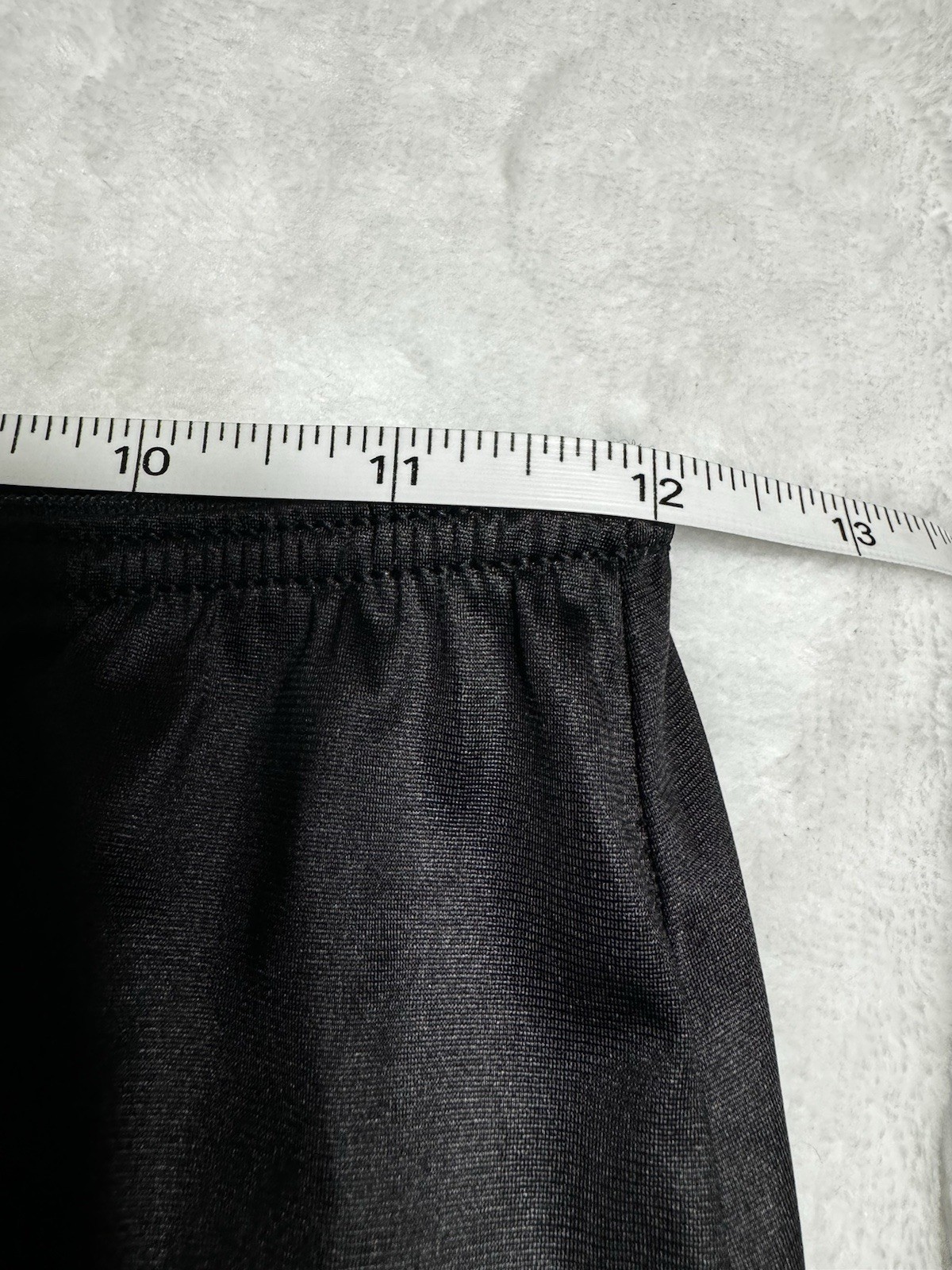 VTG 60/70s Black 1/2 Slip Vive La Difference Waist 24-32” Women’s M EUC Nylon