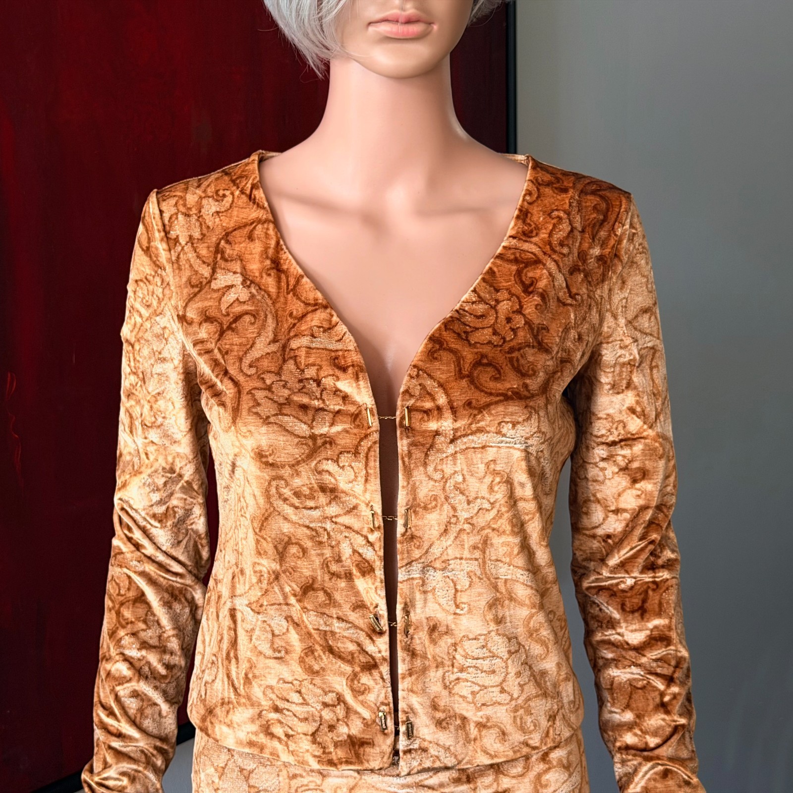 ROBERTO CAVALLI stretch velvet set top & skirt Baroque print from 1990s
