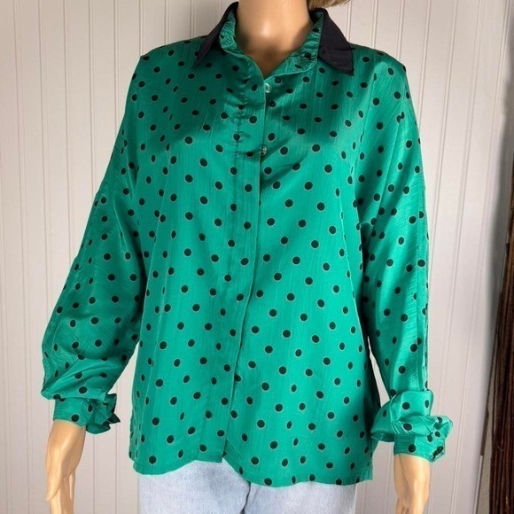 CHAUS emerald green polka dot vintage blouse