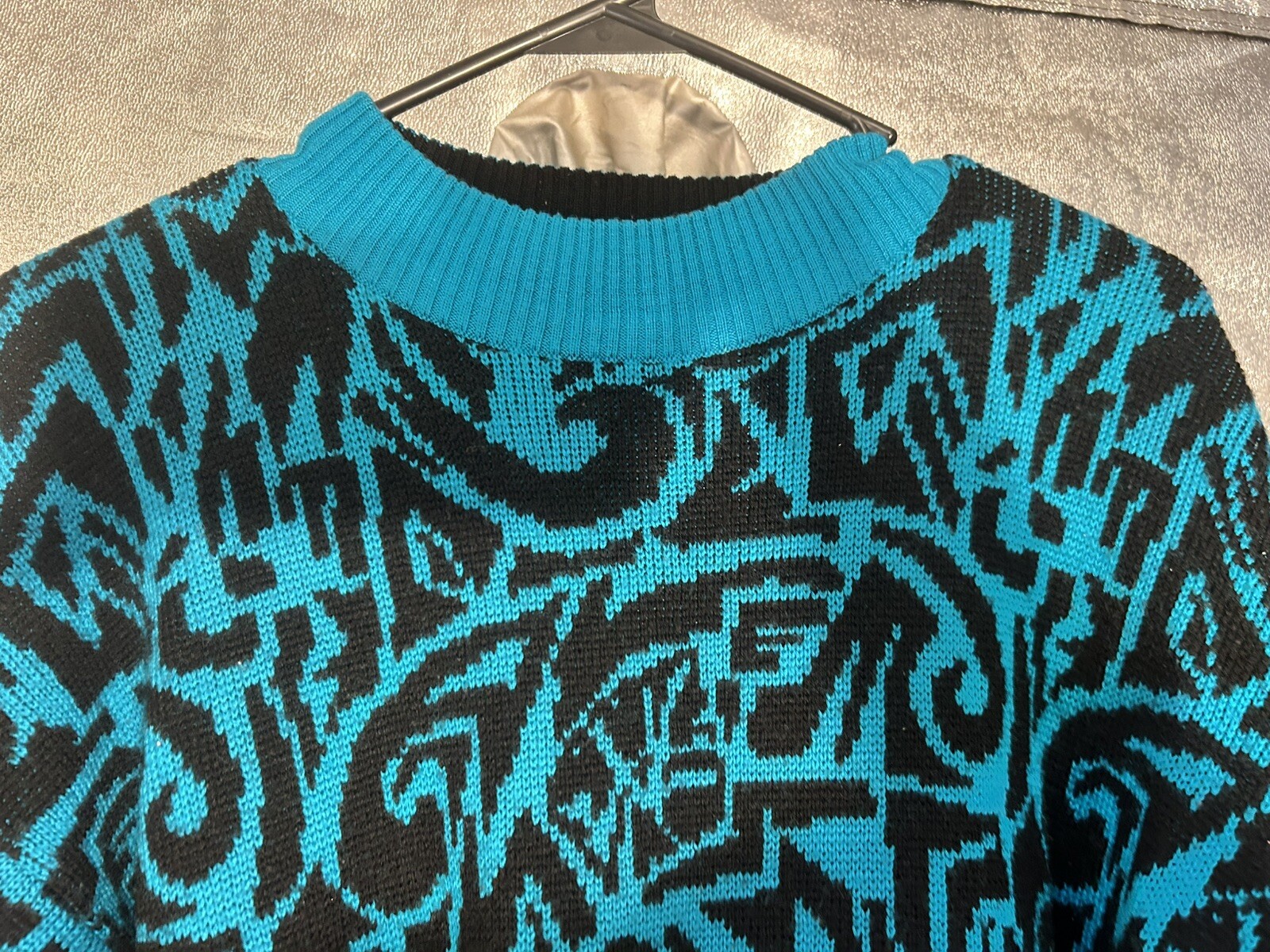 Snuggler – Blue and BlackWoven WOOL Blend – Warm Cozy SKI Sweater sz M *Vintage!