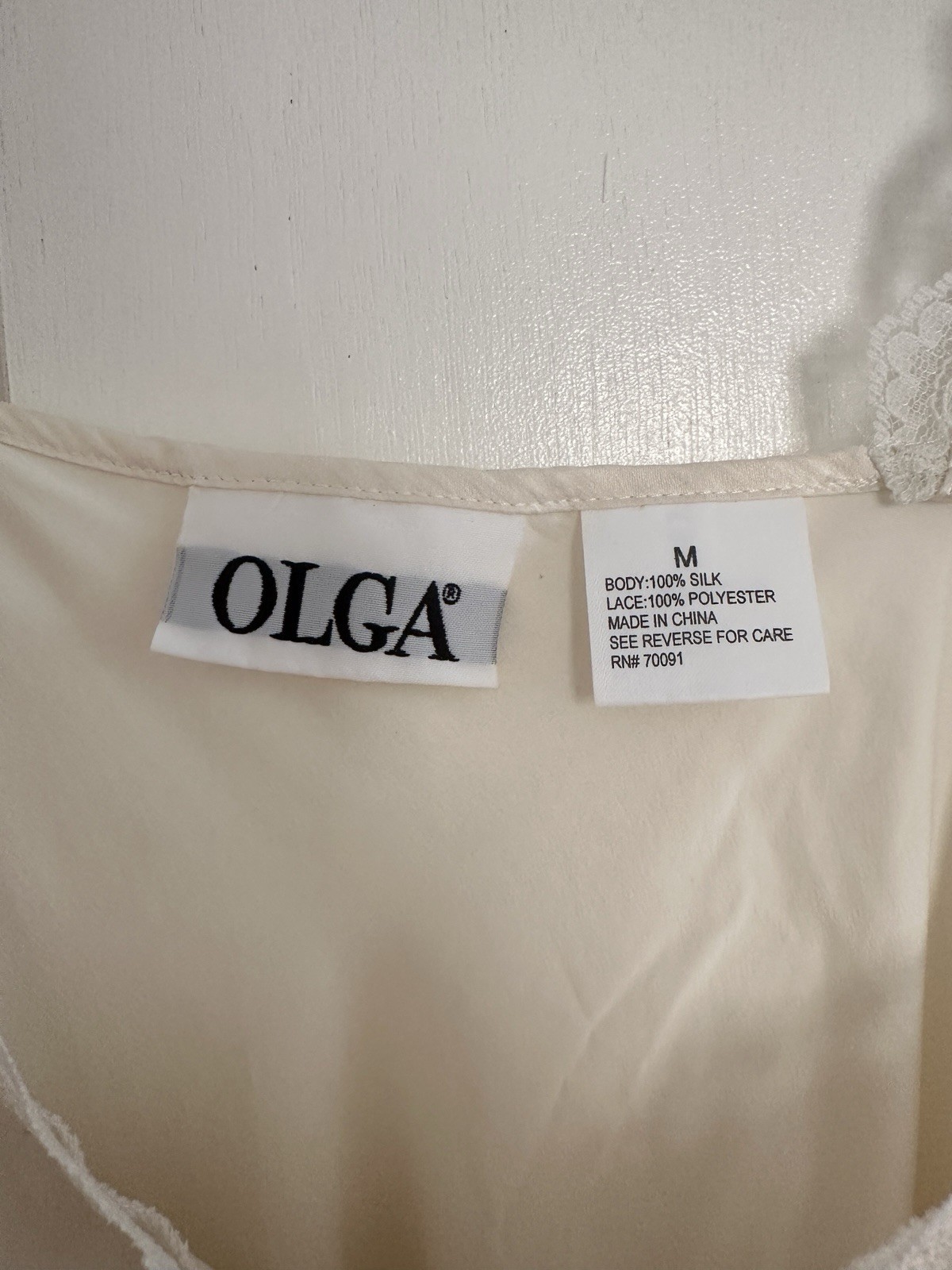 vintage-style Olga nightgown delicate lace trim Sz M 100% Silk