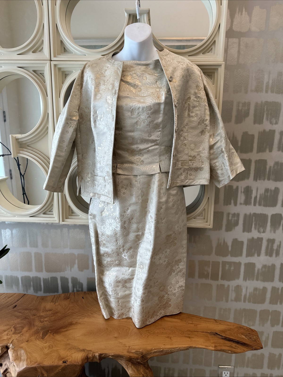 Dynasty Hong Kong 60s 3 Piece Champagne Gold Damask Skirt Top Jacket Ensemble S