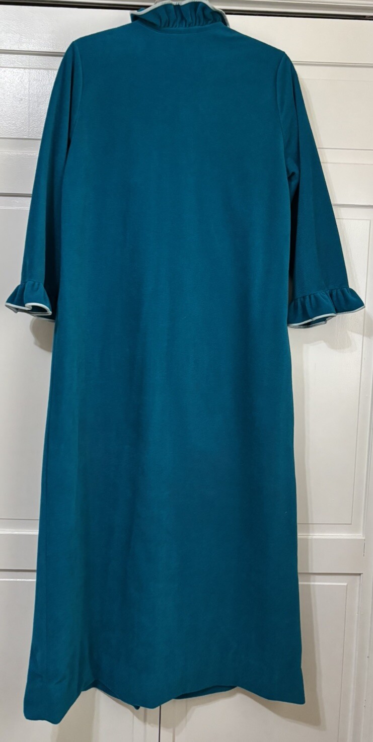 Vintage JC Penny Teal Long Button Up Plush ROBE Women’s Size 14 Made in USA
